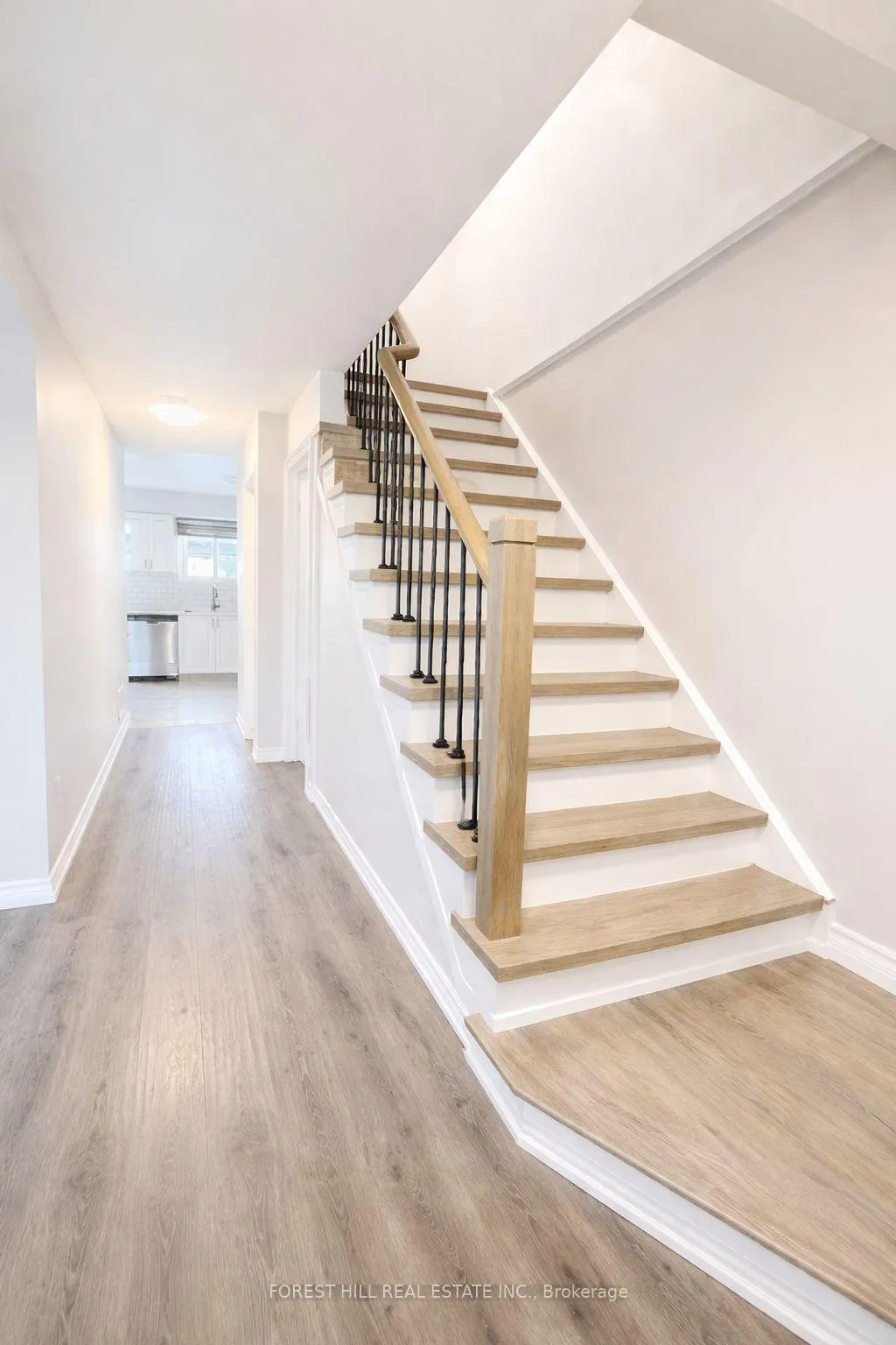 Photo 2 of 106 Melissa Crescent, Whitby, Blue Grass Meadows — HOMEH