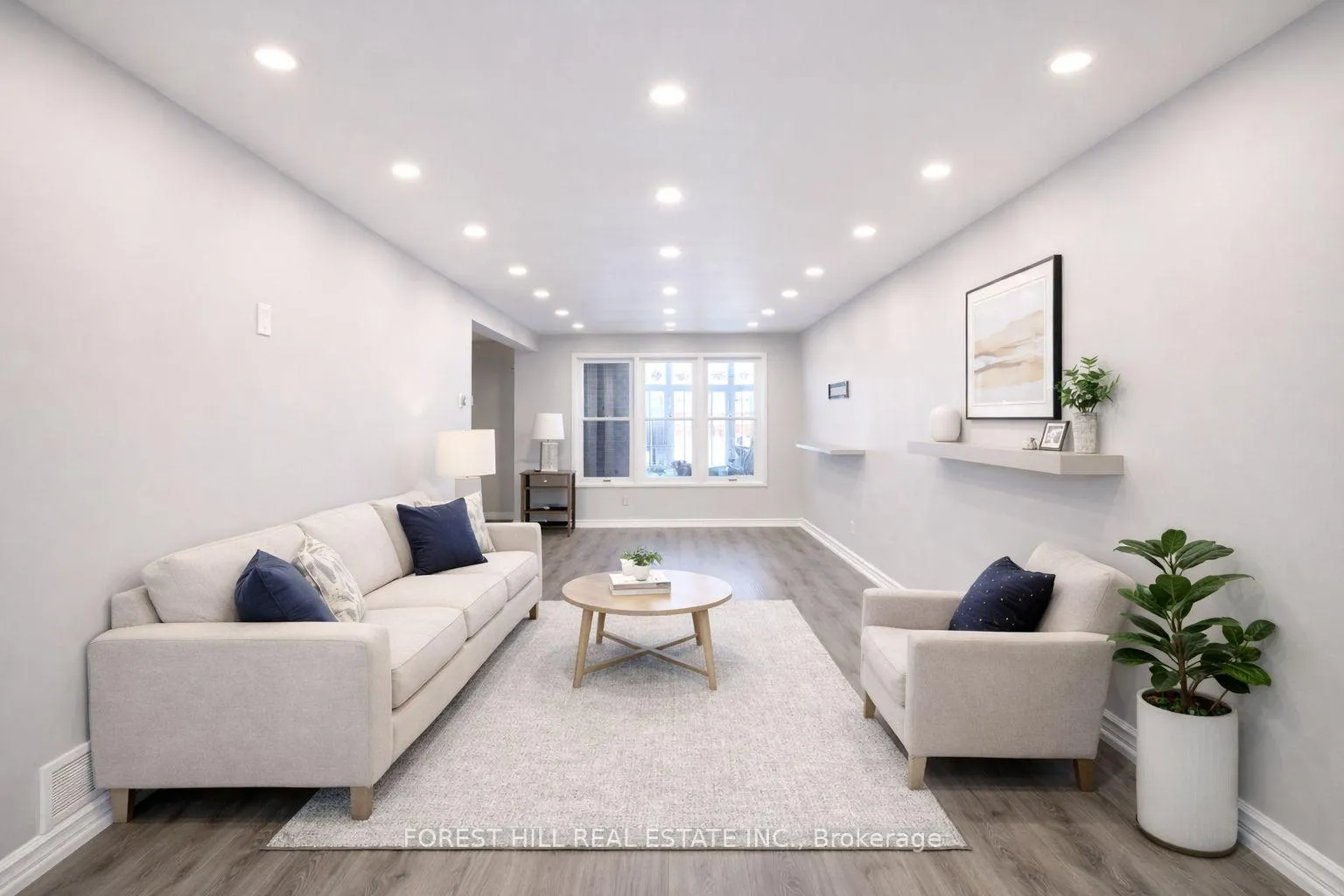 Photo 3 of 106 Melissa Crescent, Whitby, Blue Grass Meadows — HOMEH