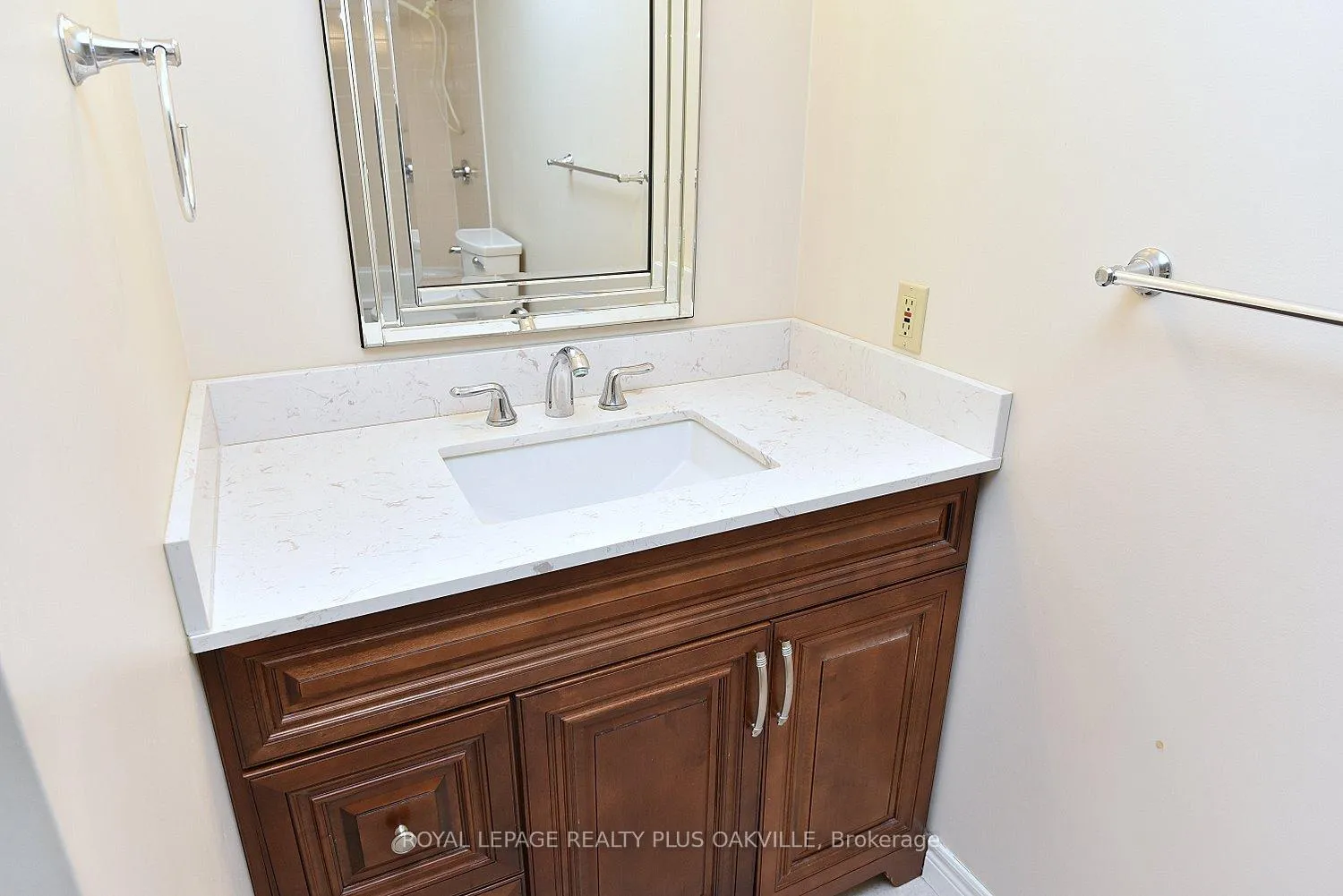 Photo 25 of Unit 1105, 100 Millside Drive, Milton, Old Milton — HOMEH