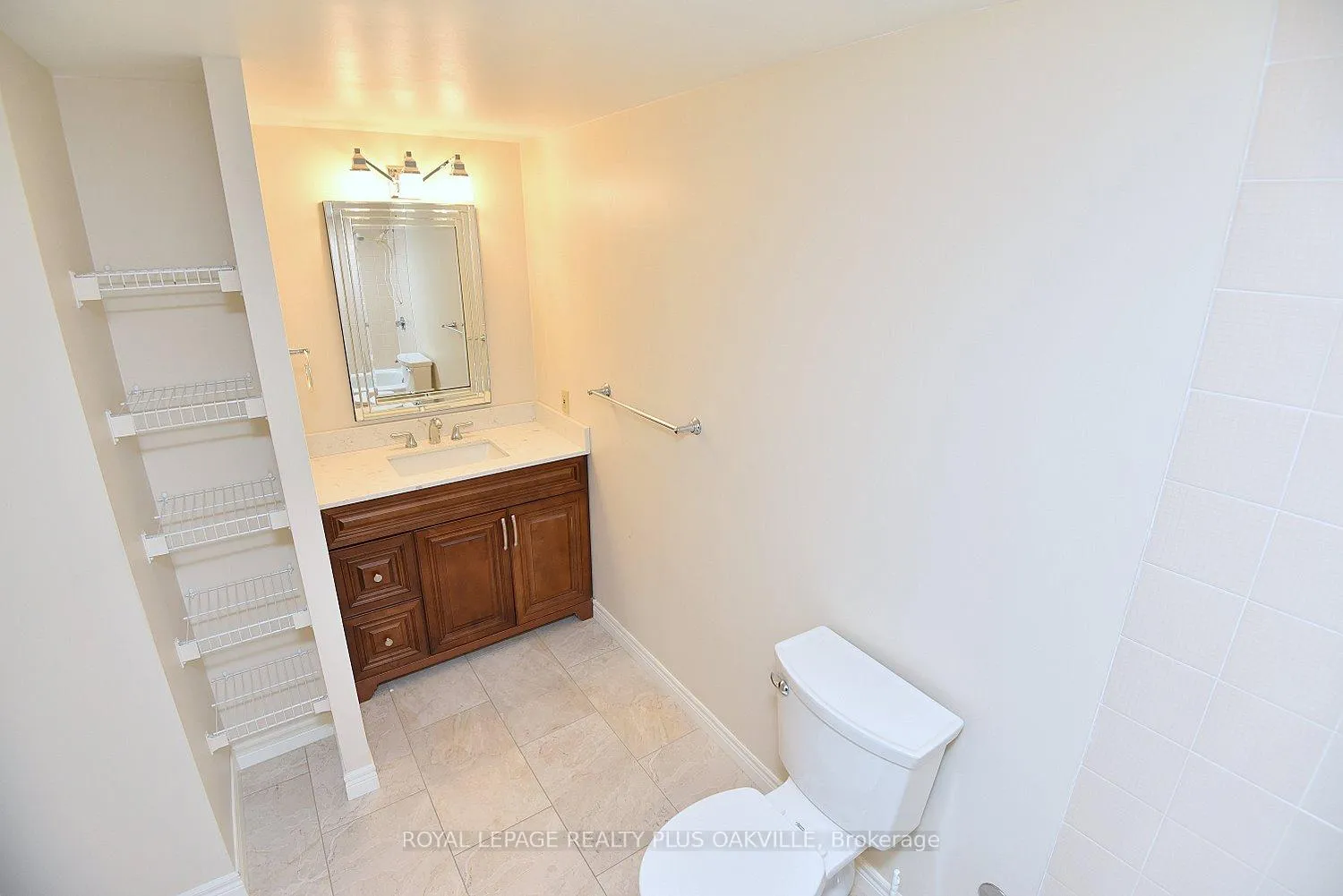 Photo 26 of Unit 1105, 100 Millside Drive, Milton, Old Milton — HOMEH