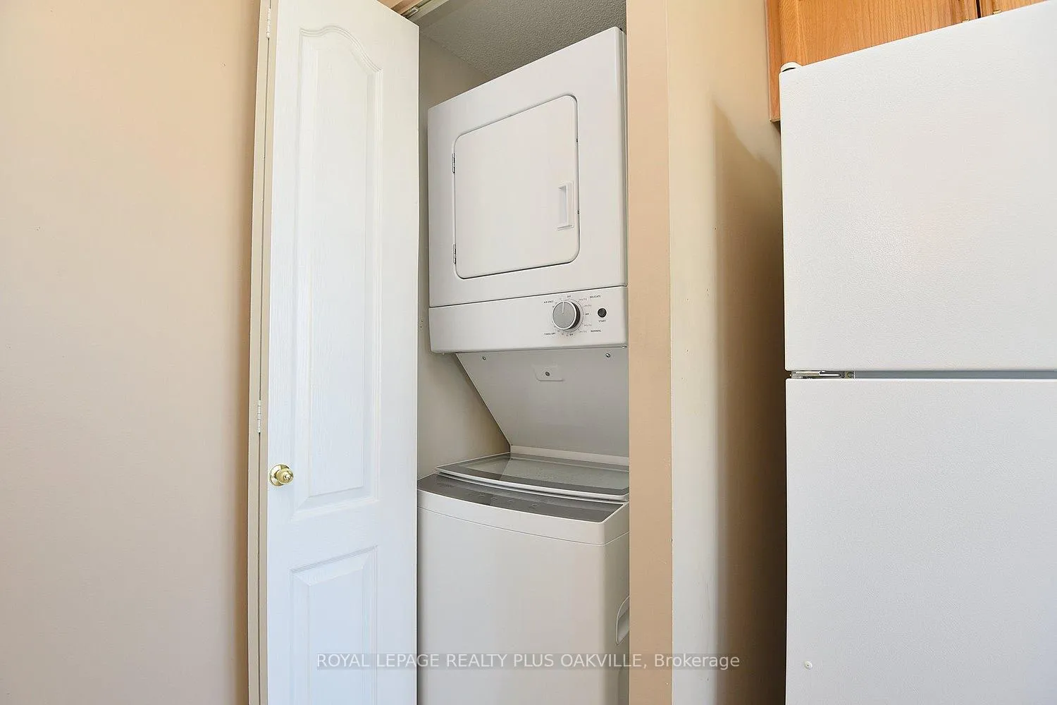 Photo 35 of Unit 1105, 100 Millside Drive, Milton, Old Milton — HOMEH