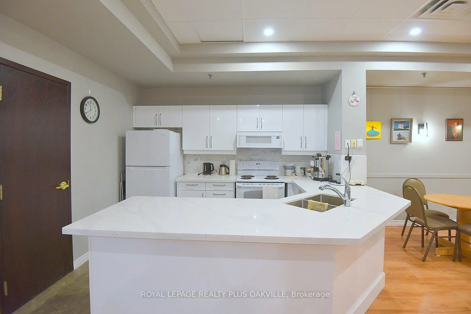 Photo 38 of Unit 1105, 100 Millside Drive, Milton, Old Milton — HOMEH