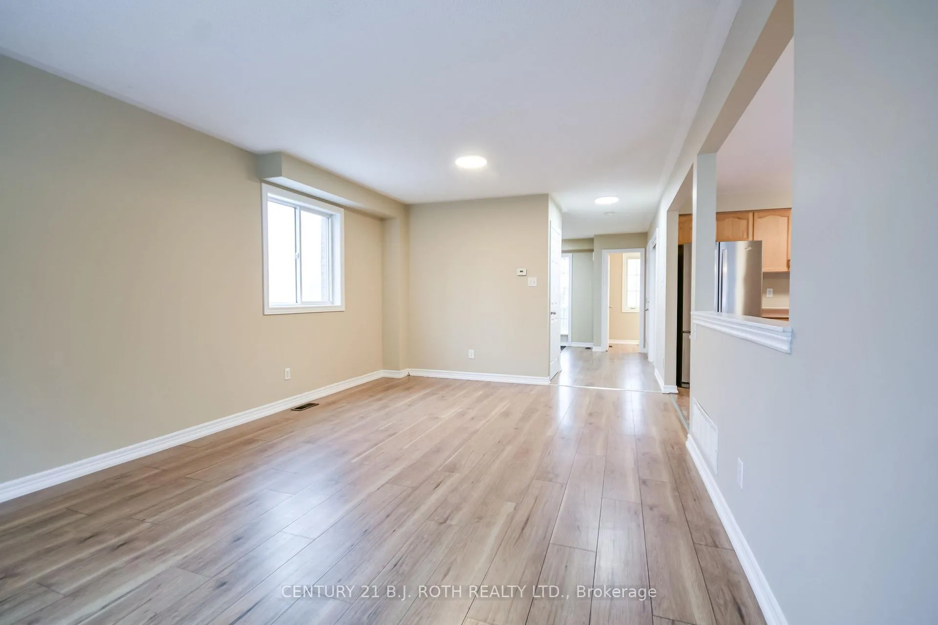 Photo 8 of 194 Sundew Drive, Barrie, Holly — HOMEH