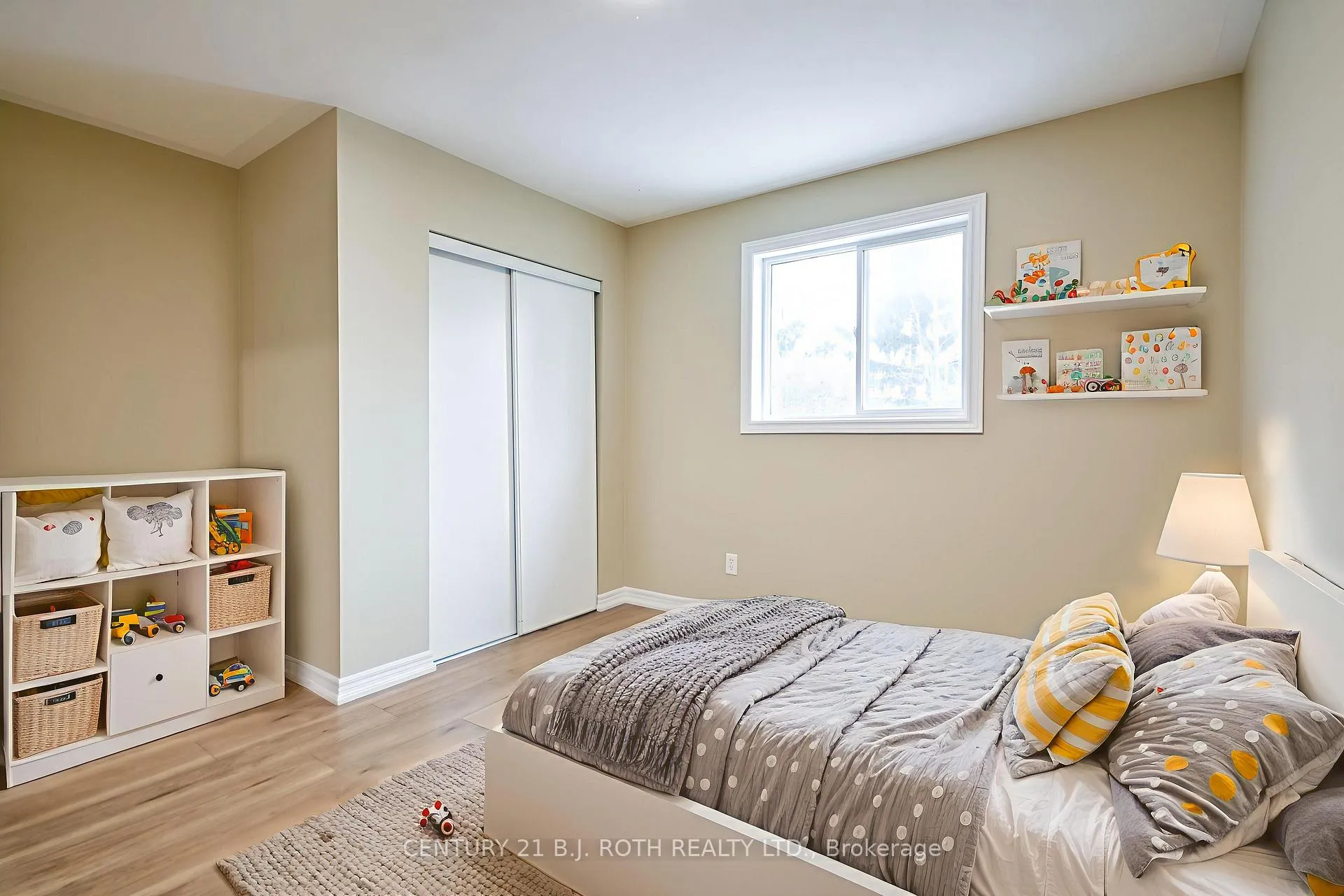 Photo 27 of 194 Sundew Drive, Barrie, Holly — HOMEH