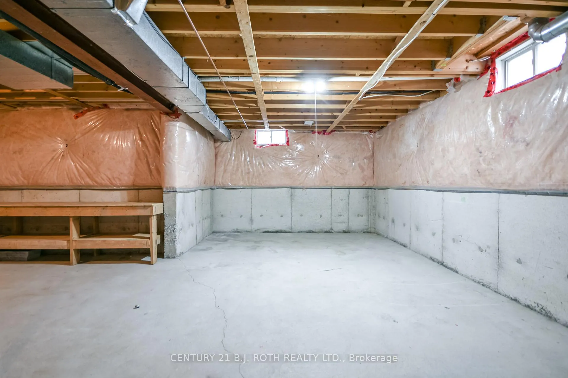 Photo 32 of 194 Sundew Drive, Barrie, Holly — HOMEH