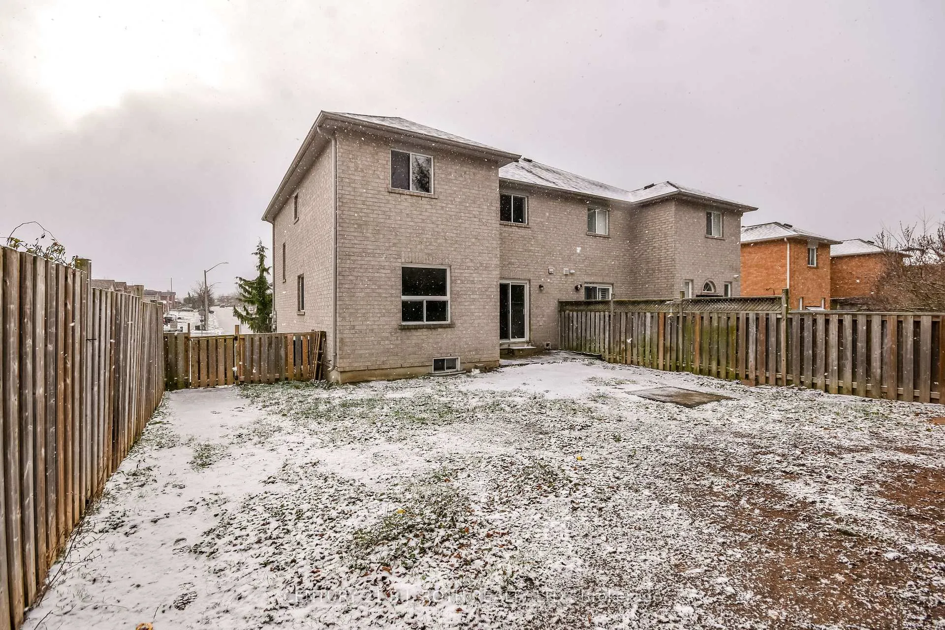 Photo 34 of 194 Sundew Drive, Barrie, Holly — HOMEH