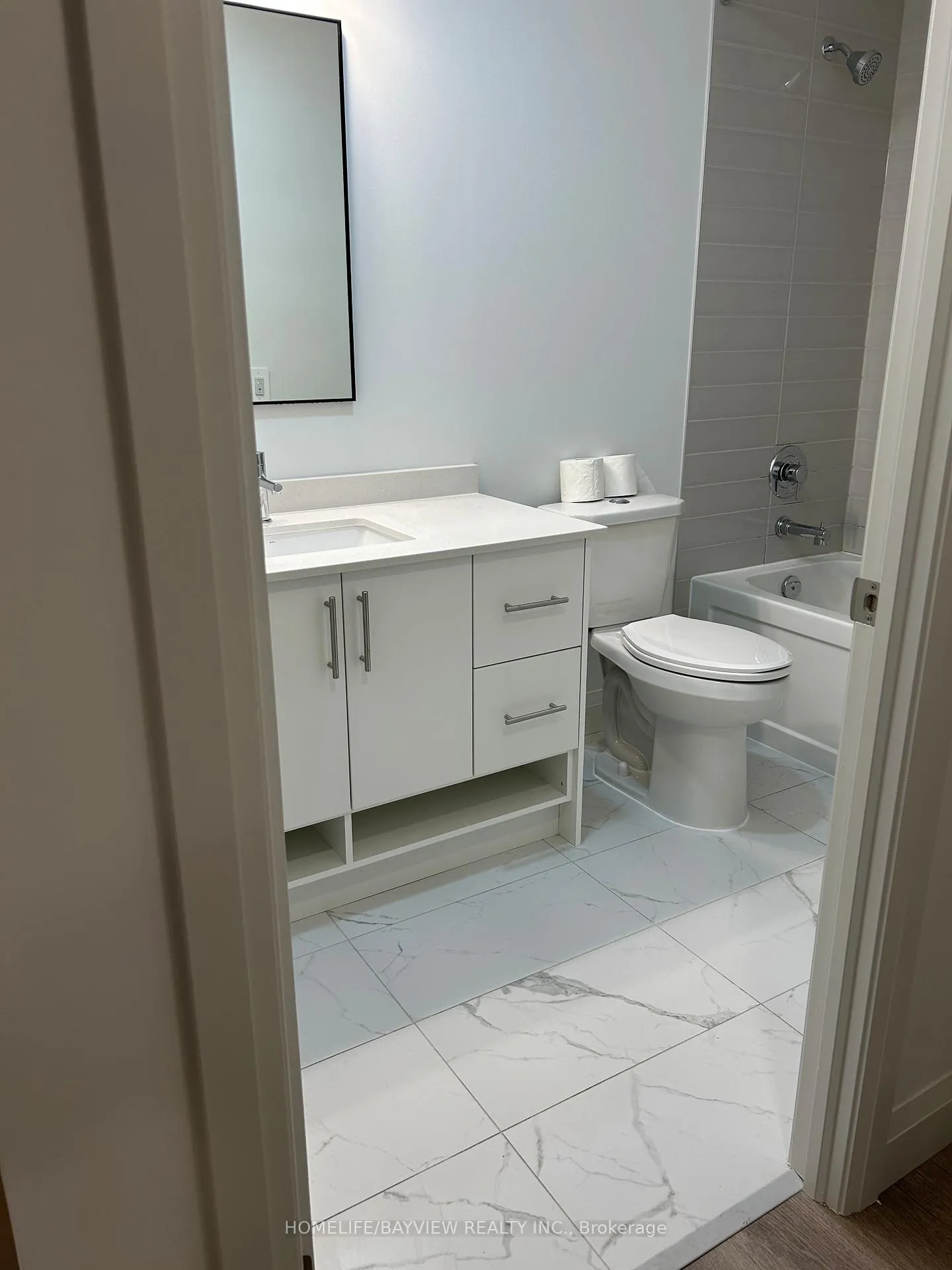 Photo 6 of Unit 901, 1333 Weber Street E, Kitchener, Stanley Park — HOMEH