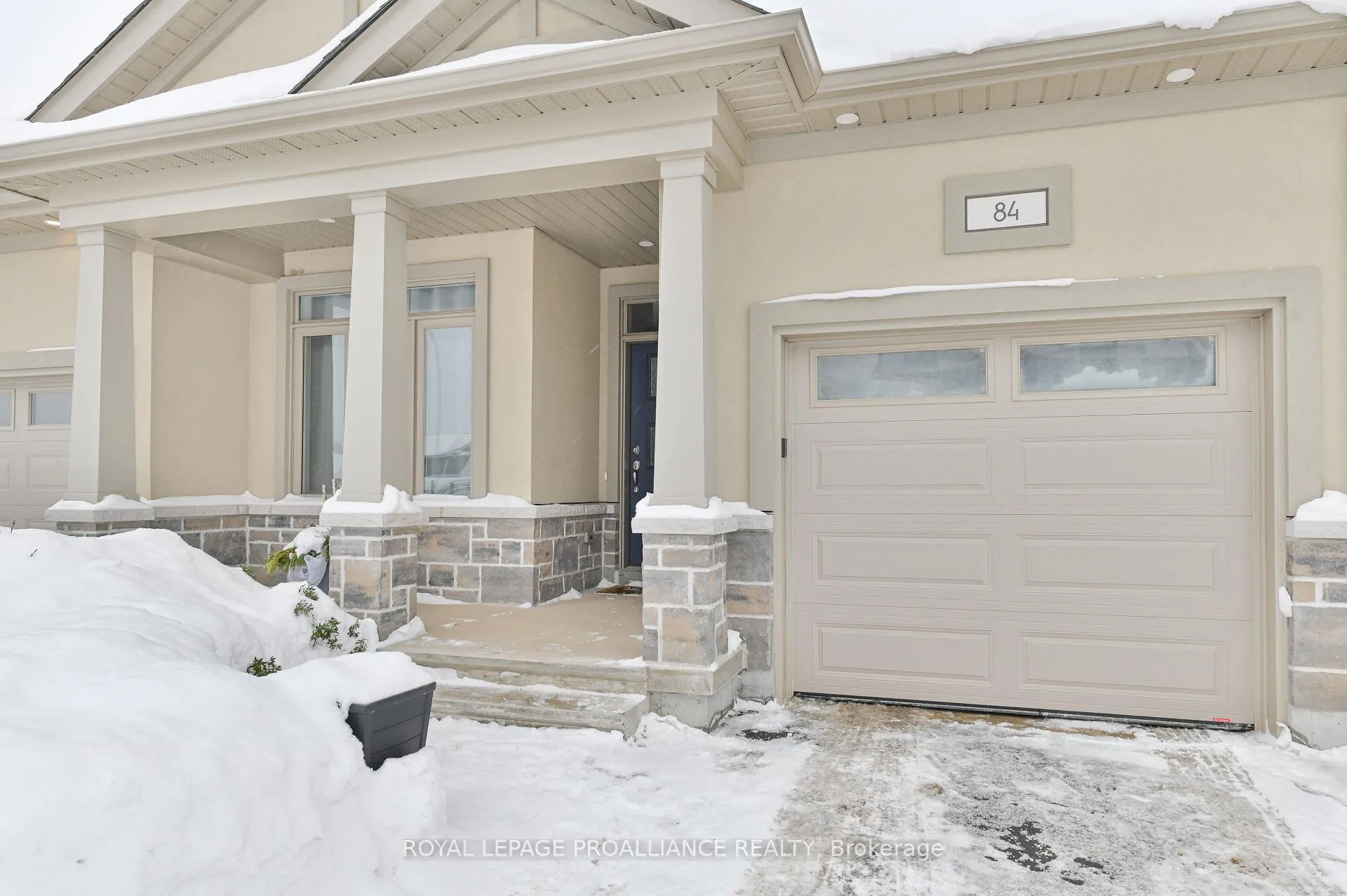 Photo 4 of 84 Athabaska Drive, Belleville, Thurlow Ward — HOMEH