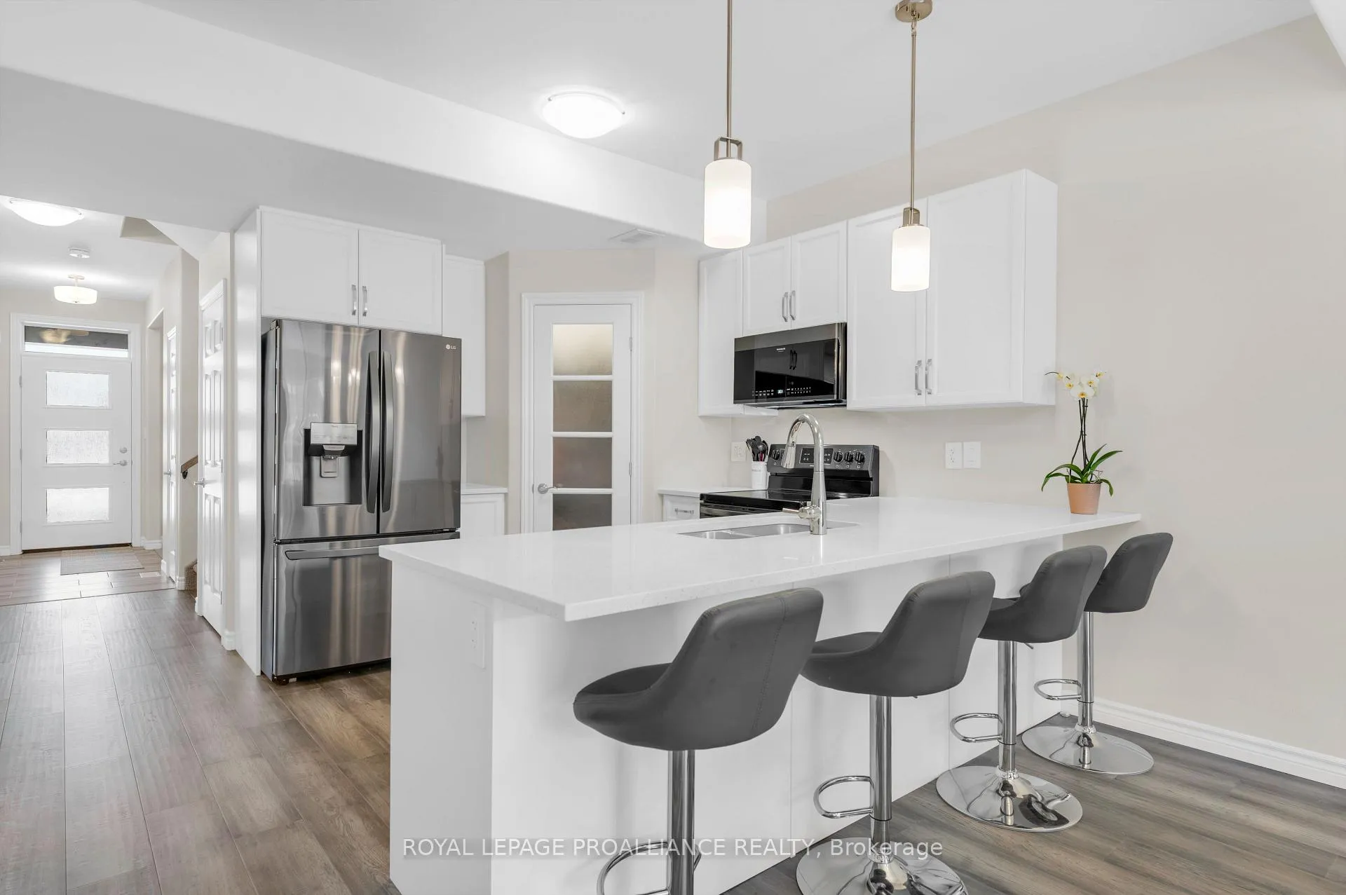 Photo 9 of 84 Athabaska Drive, Belleville, Thurlow Ward — HOMEH