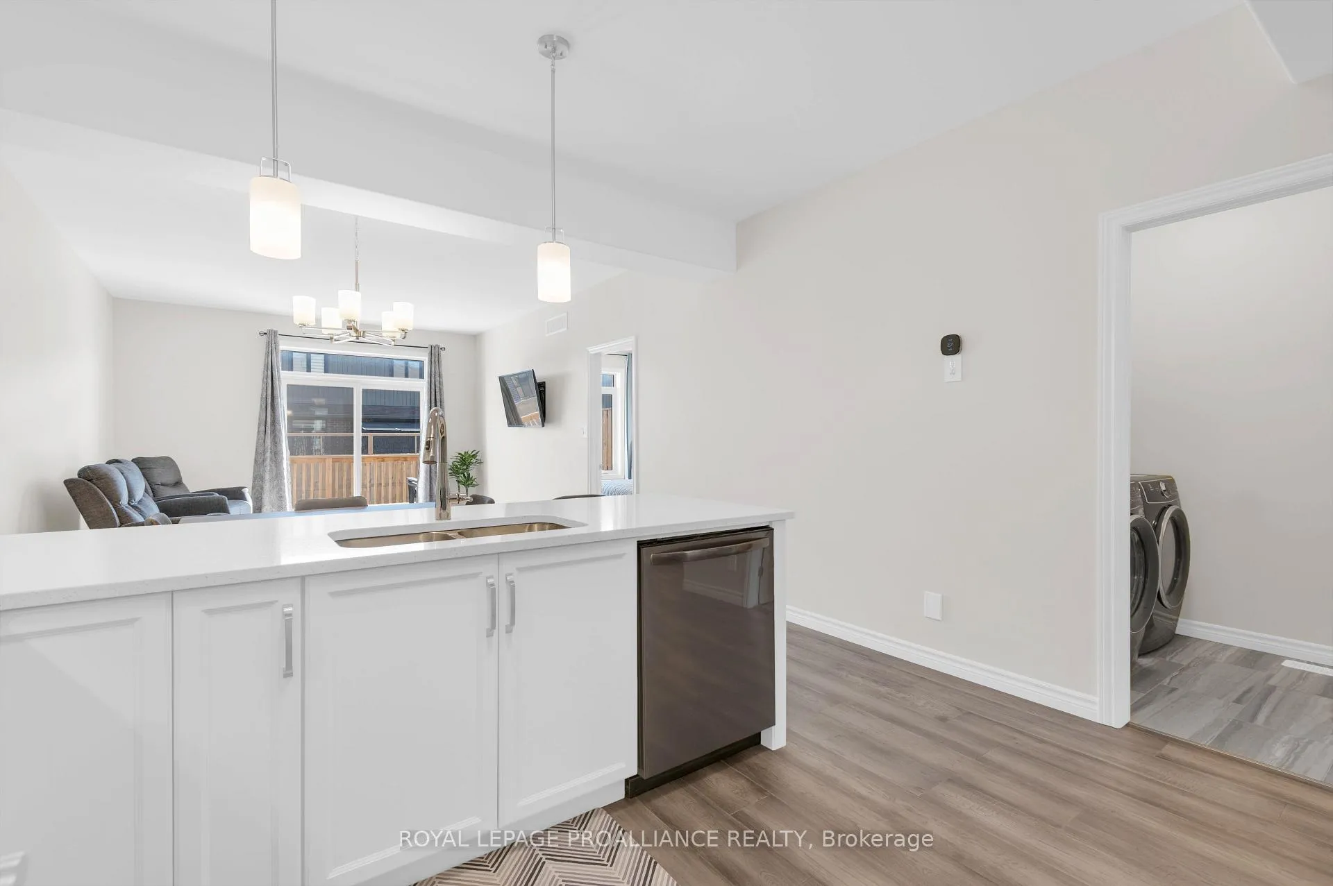 Photo 13 of 84 Athabaska Drive, Belleville, Thurlow Ward — HOMEH