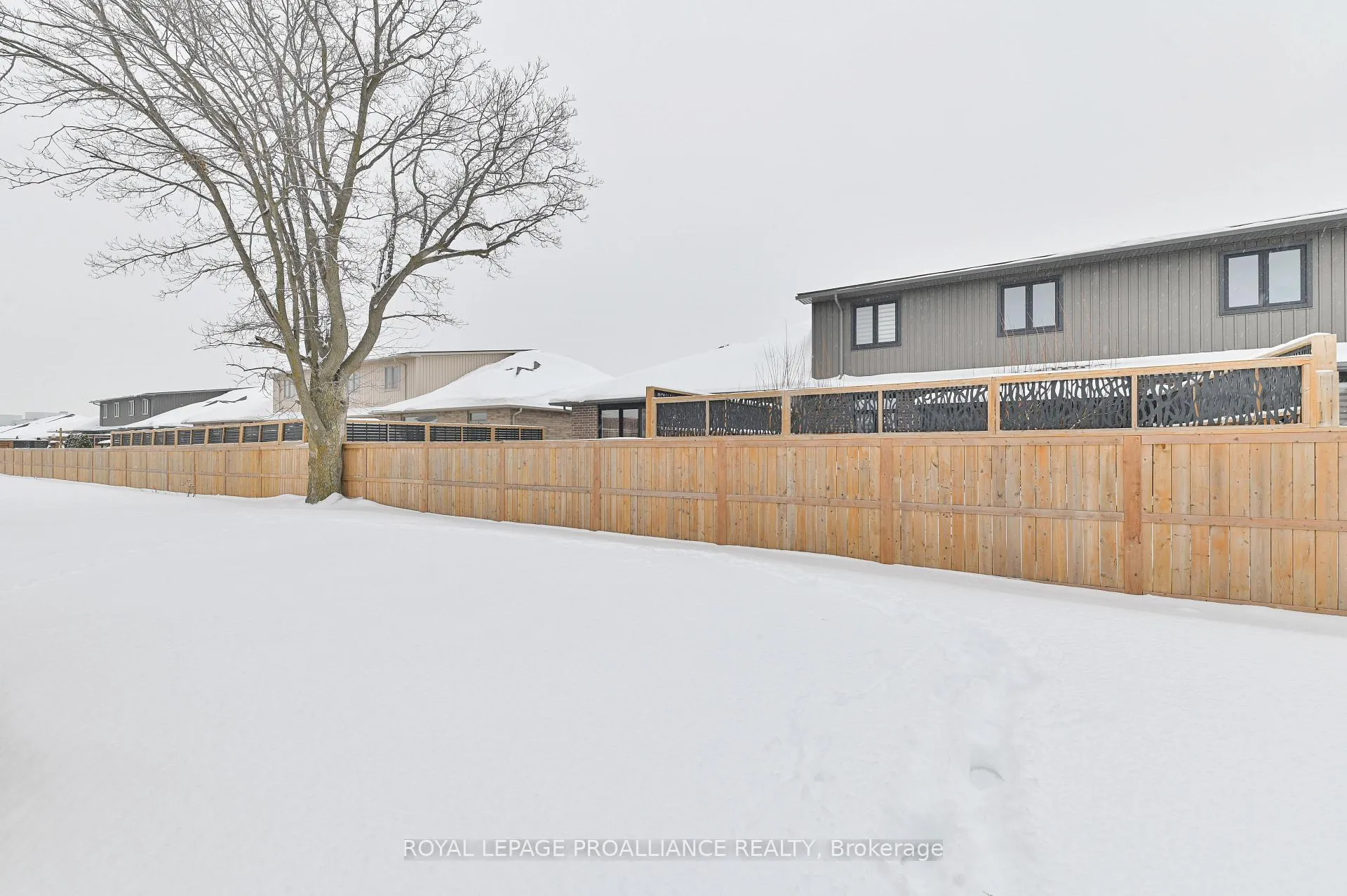 Photo 35 of 84 Athabaska Drive, Belleville, Thurlow Ward — HOMEH