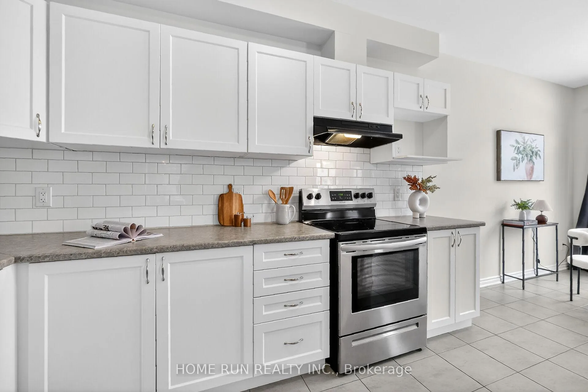 Photo 4 of 735 Megrez Way, Ottawa, Barrhaven - Half Moon Bay — HOMEH