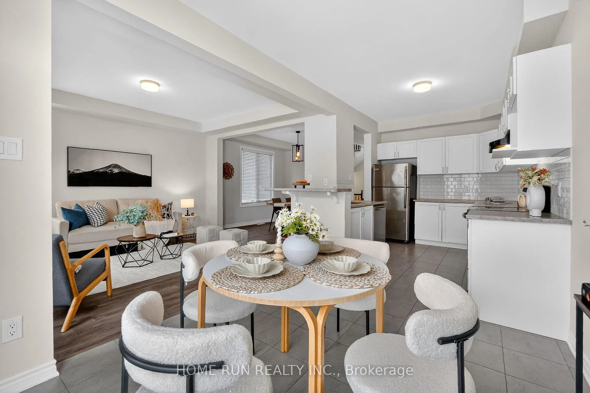 Photo 9 of 735 Megrez Way, Ottawa, Barrhaven - Half Moon Bay — HOMEH