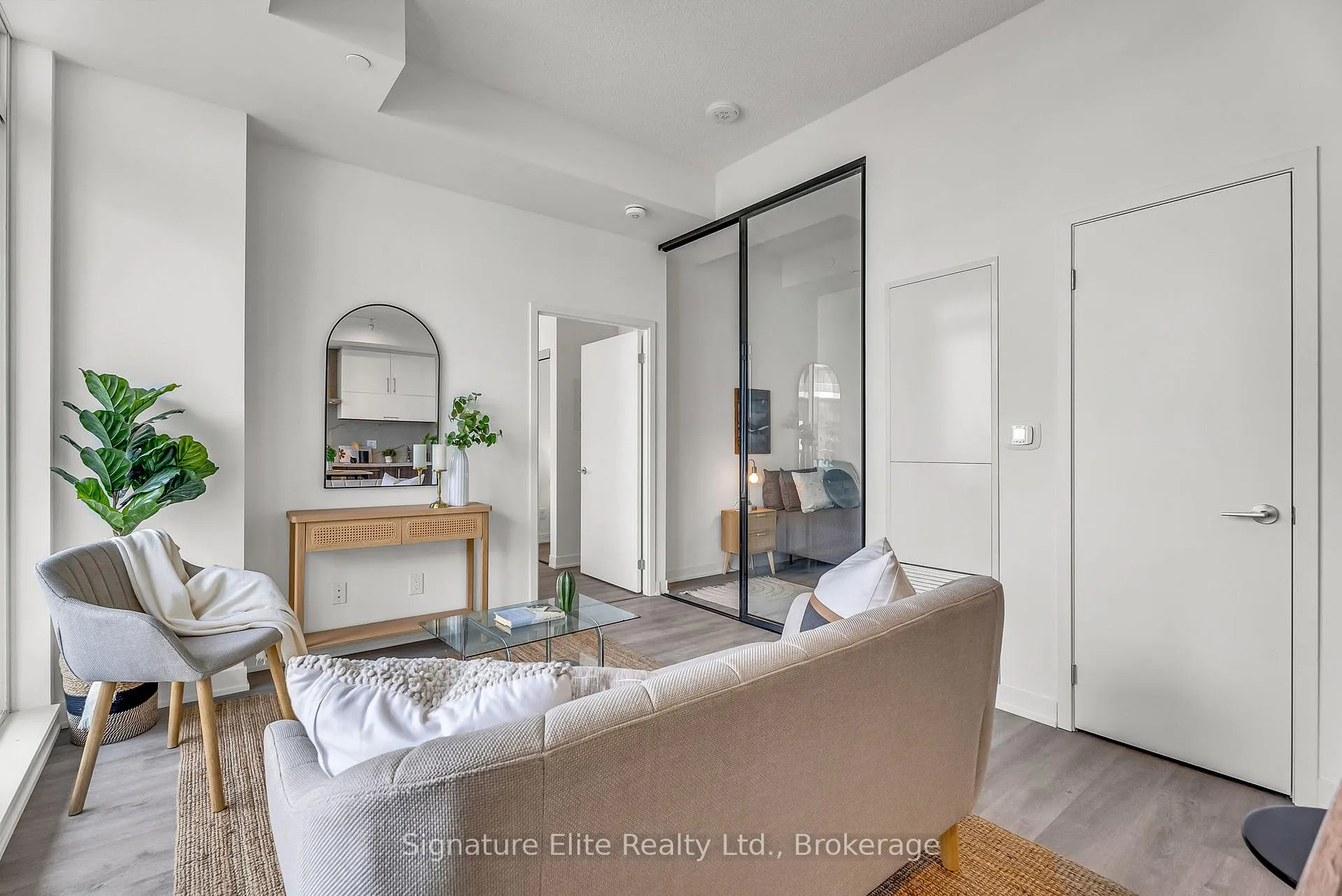 Photo 5 of Unit 1429, 8119 Birchmount Road, Markham, Unionville — HOMEH