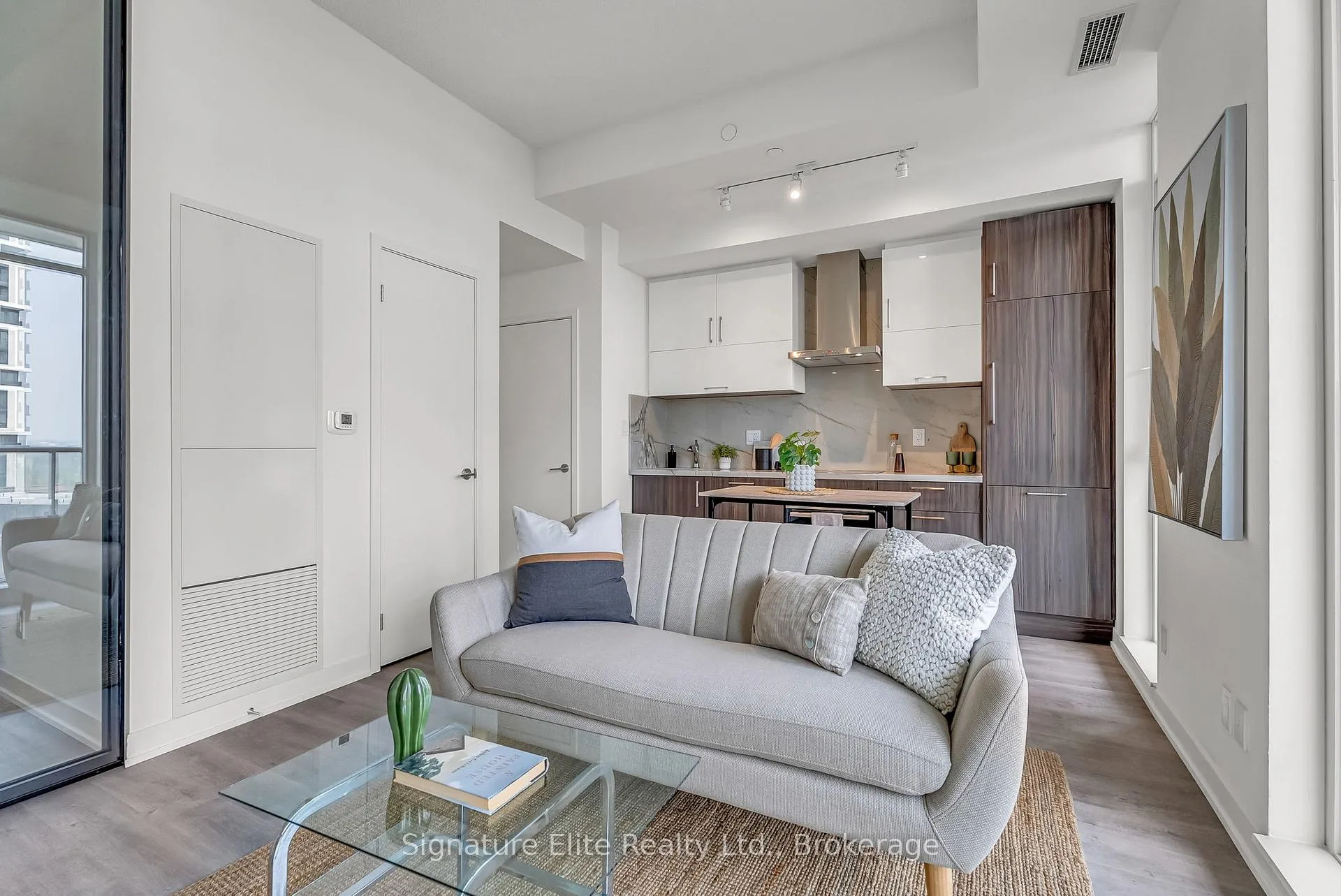 Photo 6 of Unit 1429, 8119 Birchmount Road, Markham, Unionville — HOMEH