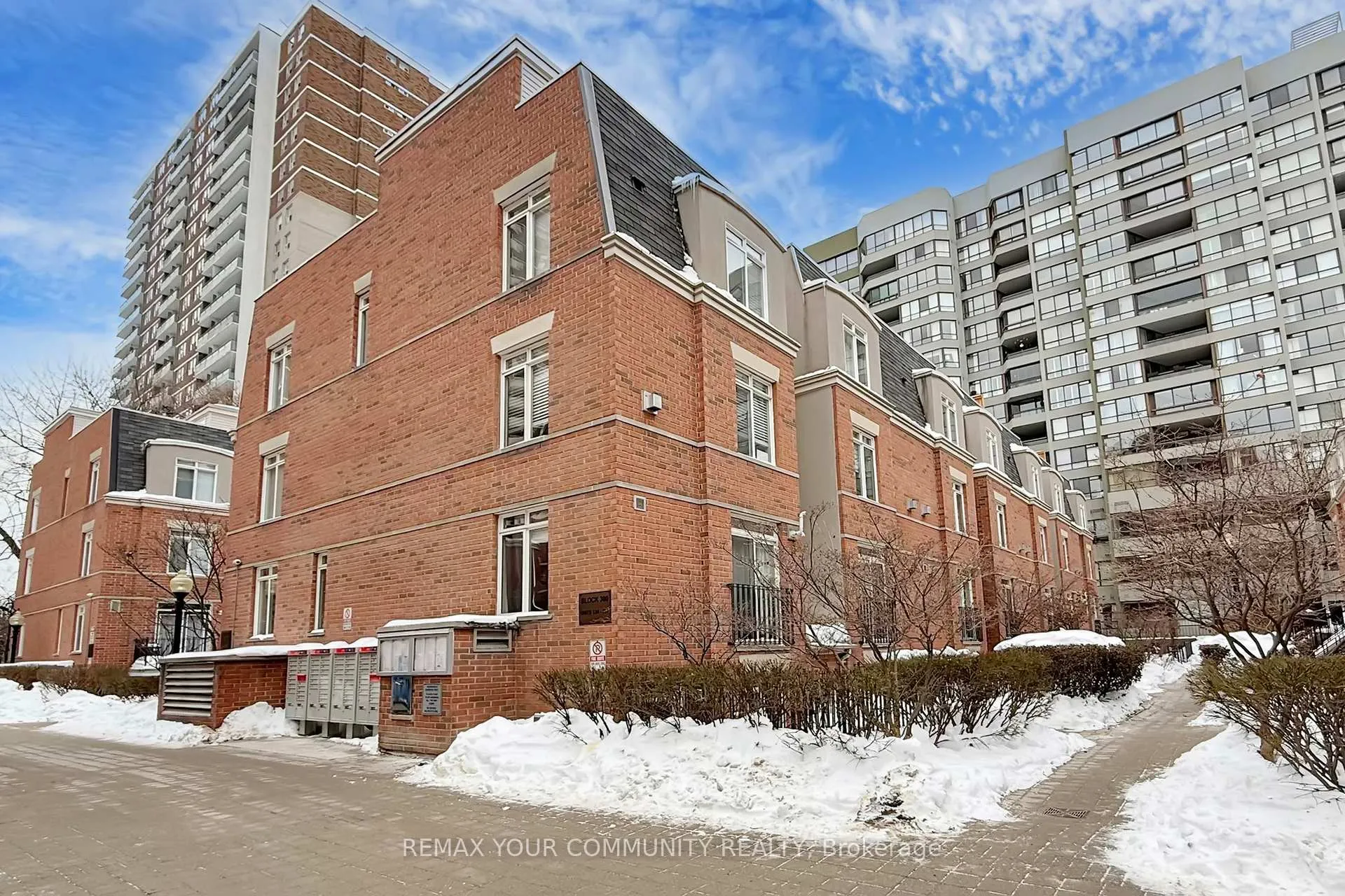 Front of Unit 124, 415 Jarvis Street