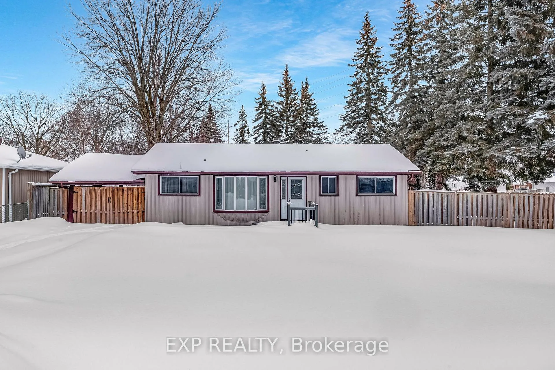 Photo 3 of 183 Spring Road, Georgina, Keswick North — HOMEH