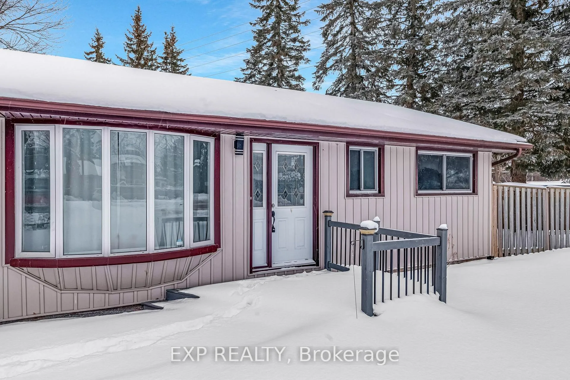 Photo 5 of 183 Spring Road, Georgina, Keswick North — HOMEH