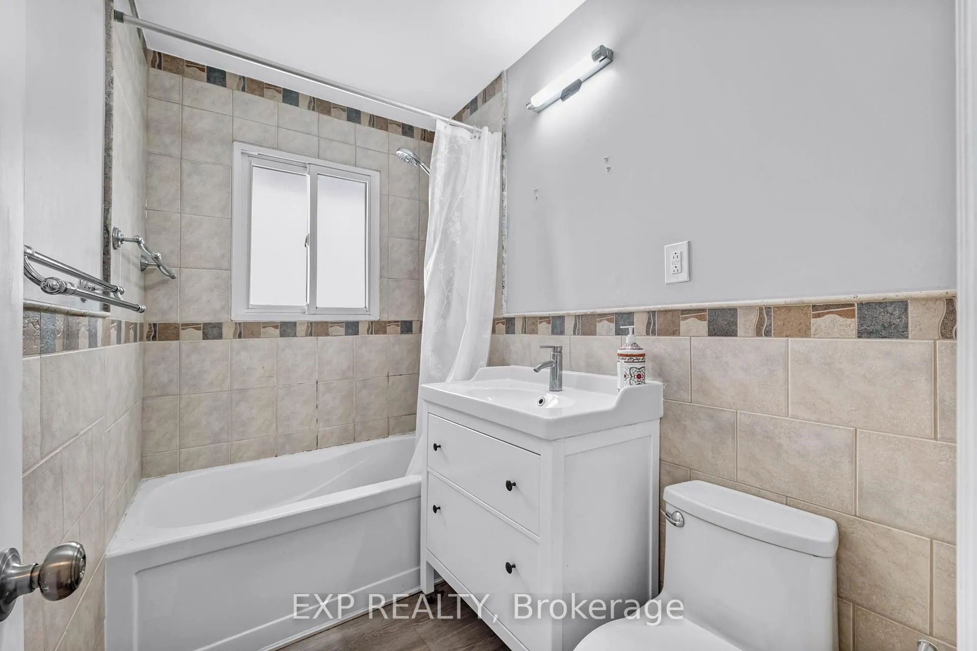 Photo 22 of 183 Spring Road, Georgina, Keswick North — HOMEH