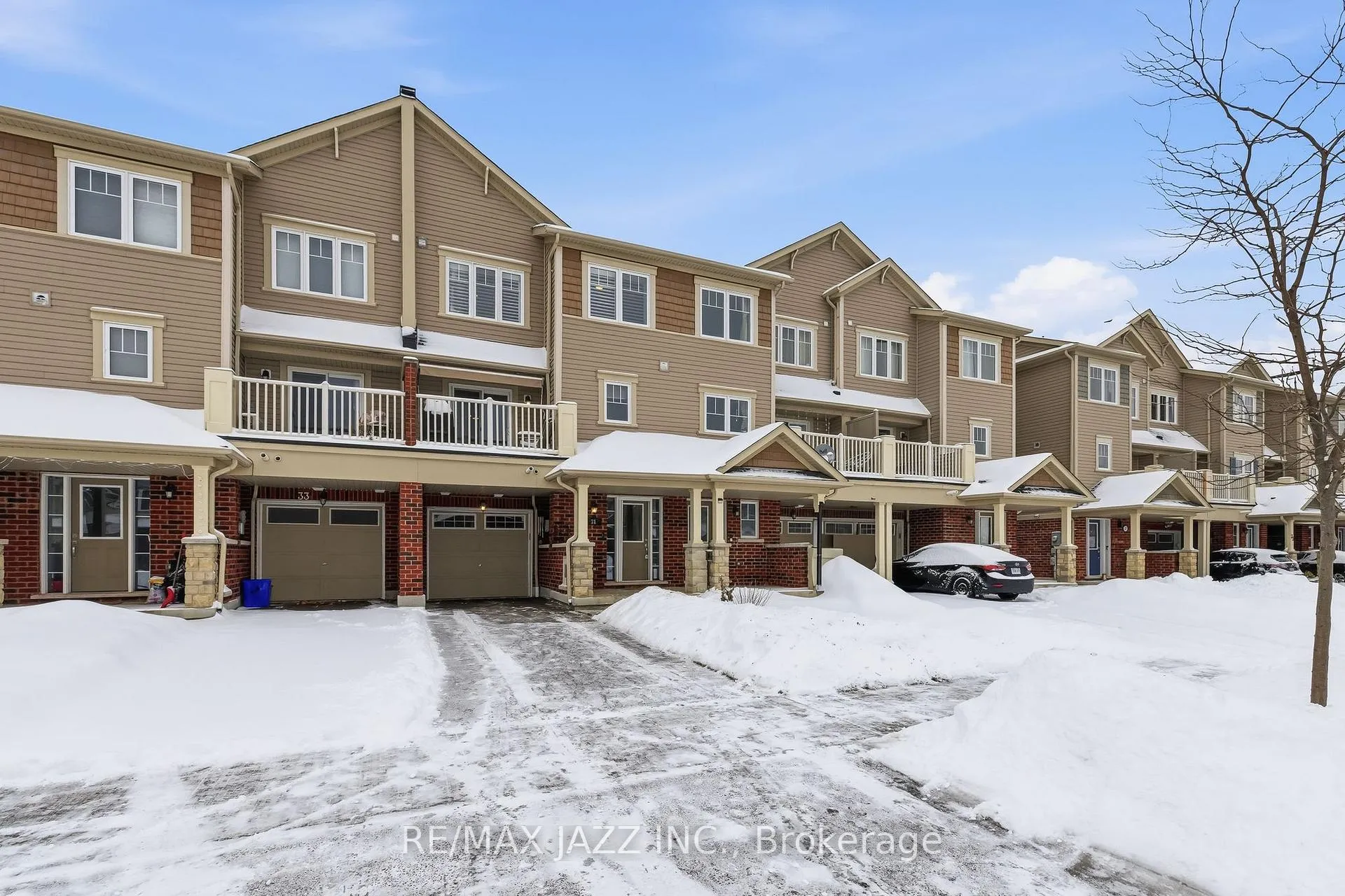 Photo 2 of 31 Great Gabe Crescent, Oshawa, Windfields — HOMEH