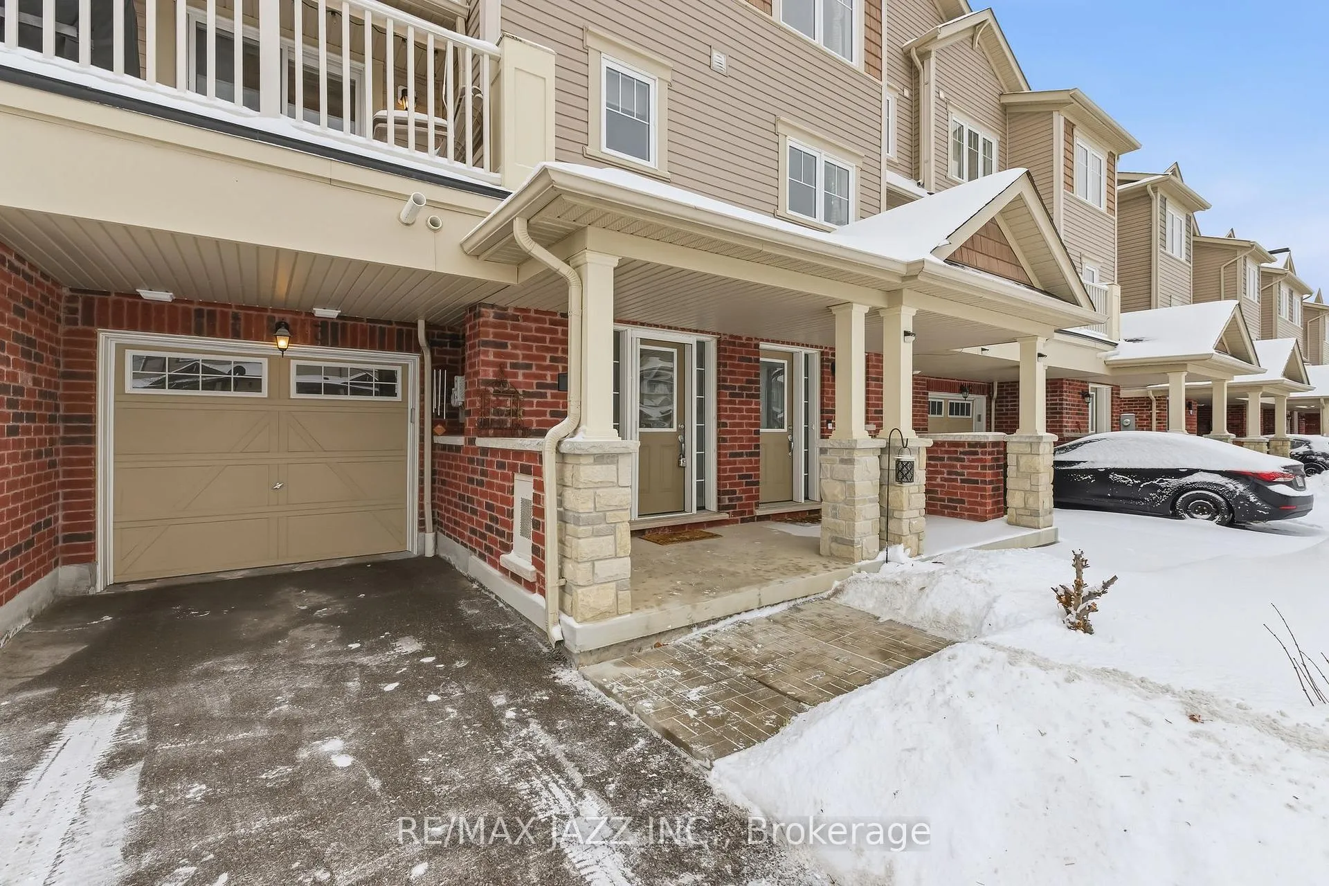 Photo 4 of 31 Great Gabe Crescent, Oshawa, Windfields — HOMEH