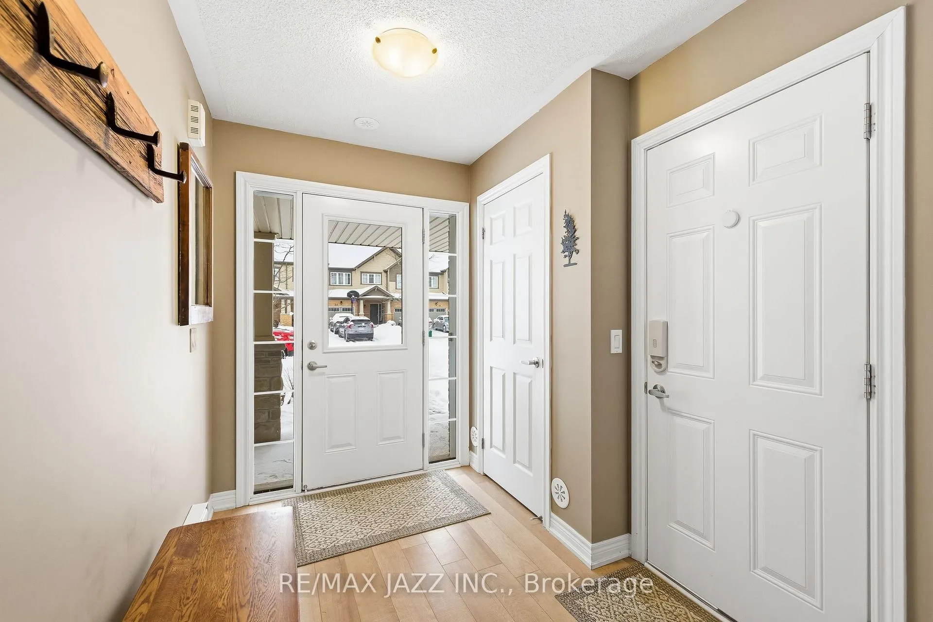 Photo 7 of 31 Great Gabe Crescent, Oshawa, Windfields — HOMEH