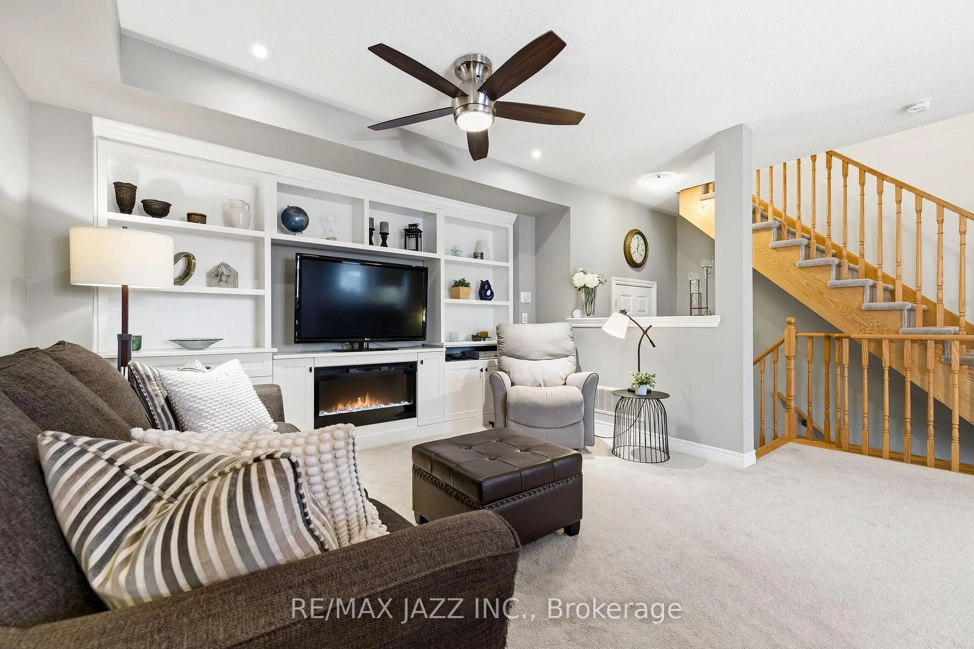 Photo 11 of 31 Great Gabe Crescent, Oshawa, Windfields — HOMEH