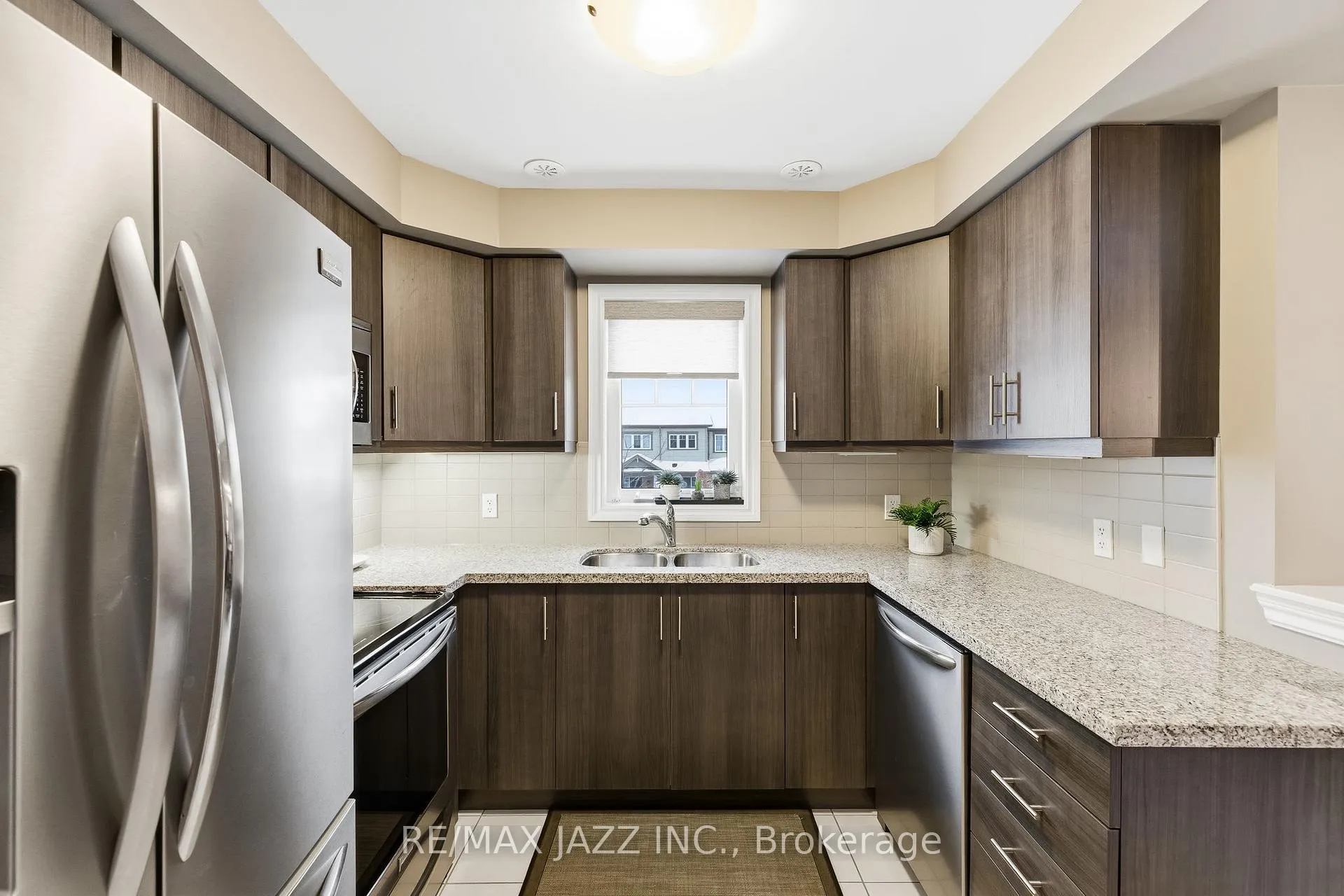 Photo 17 of 31 Great Gabe Crescent, Oshawa, Windfields — HOMEH