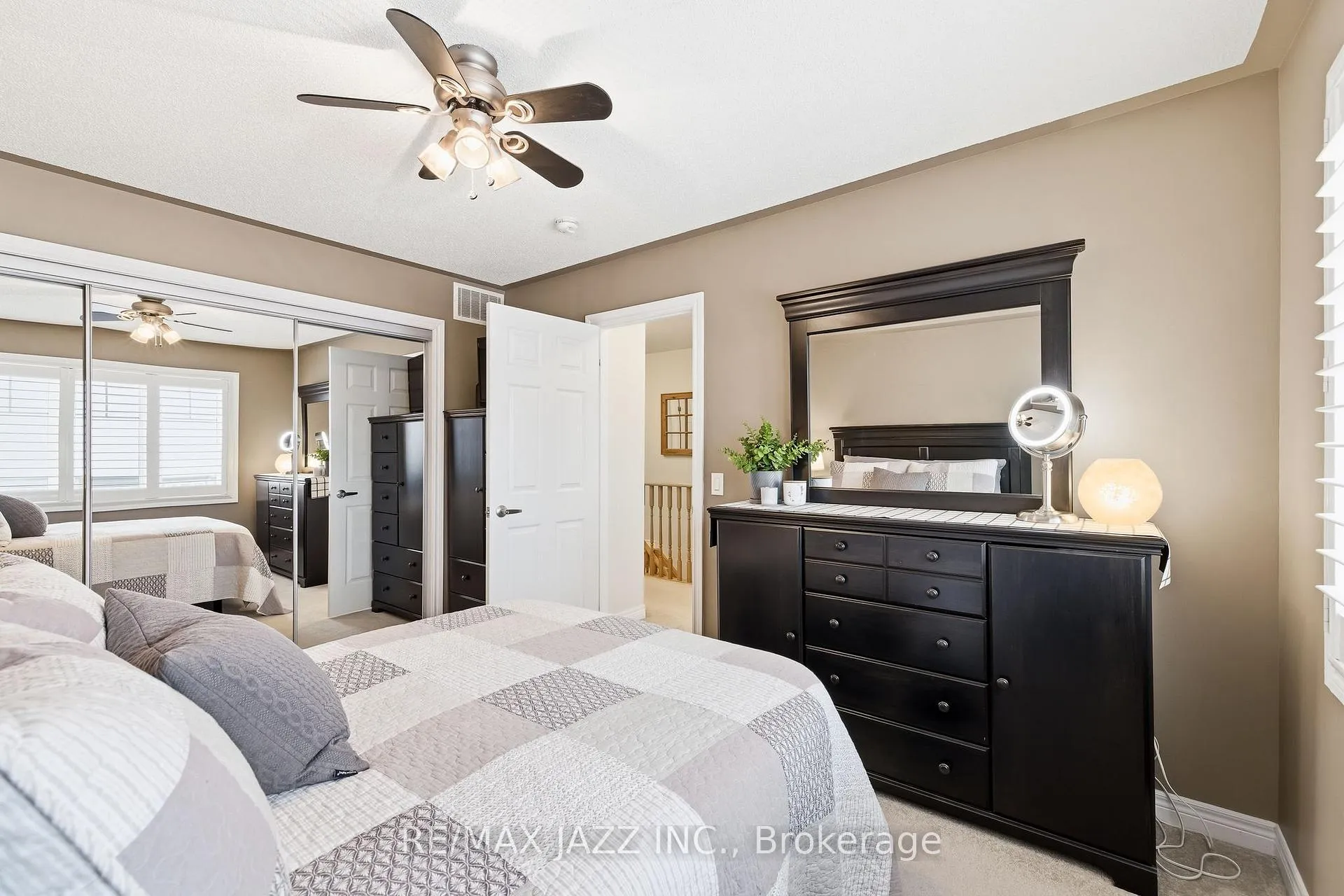 Photo 25 of 31 Great Gabe Crescent, Oshawa, Windfields — HOMEH