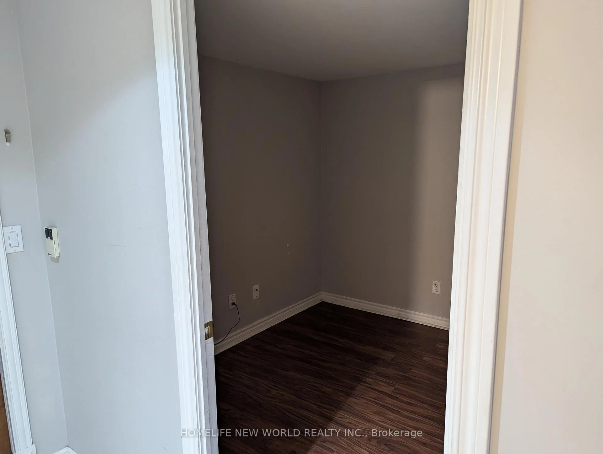 Photo 15 of Unit 301, 130 Pond Drive, Markham, Commerce Valley — HOMEH