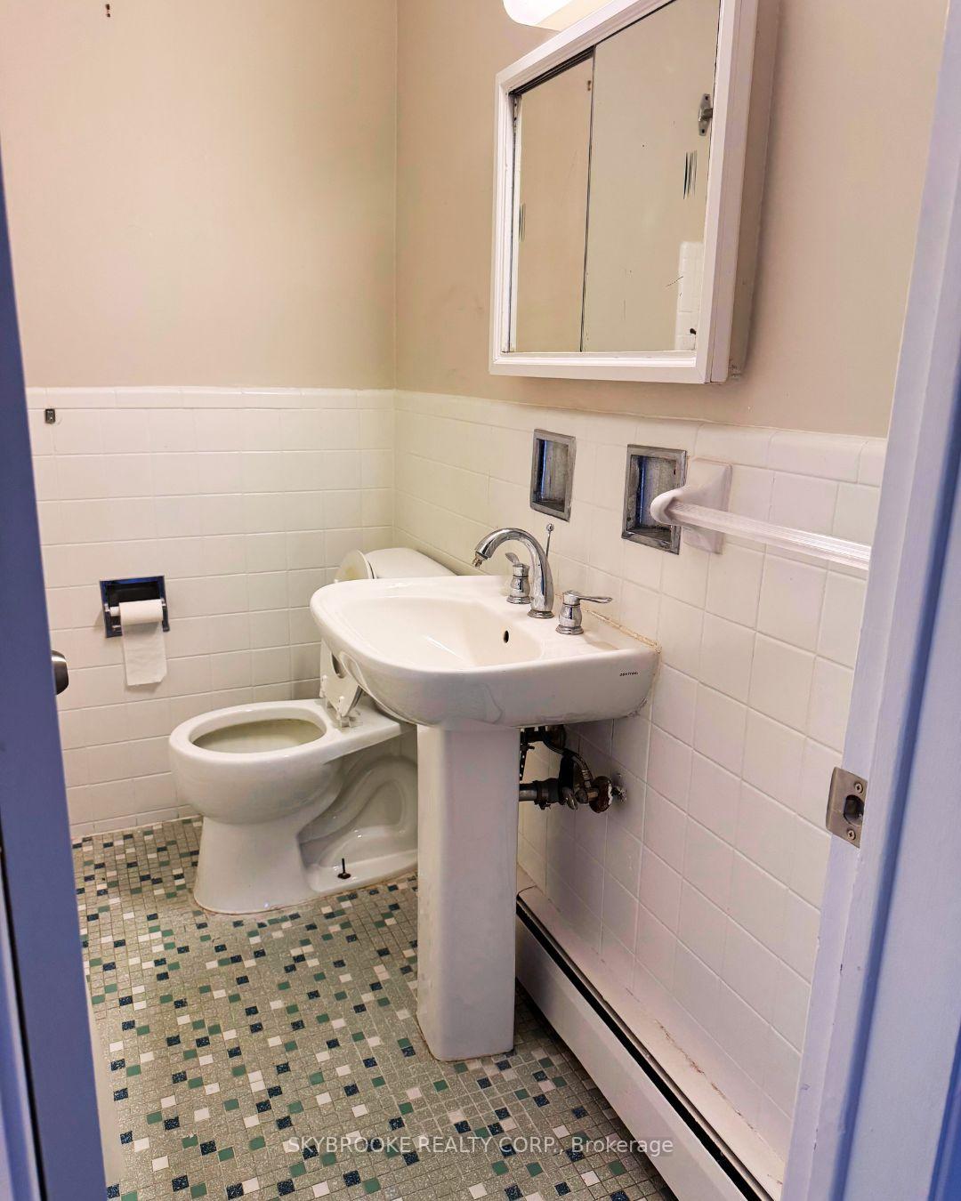 Photo 12 of Unit 1B, 5906 King Road, King, Nobleton — HOMEH