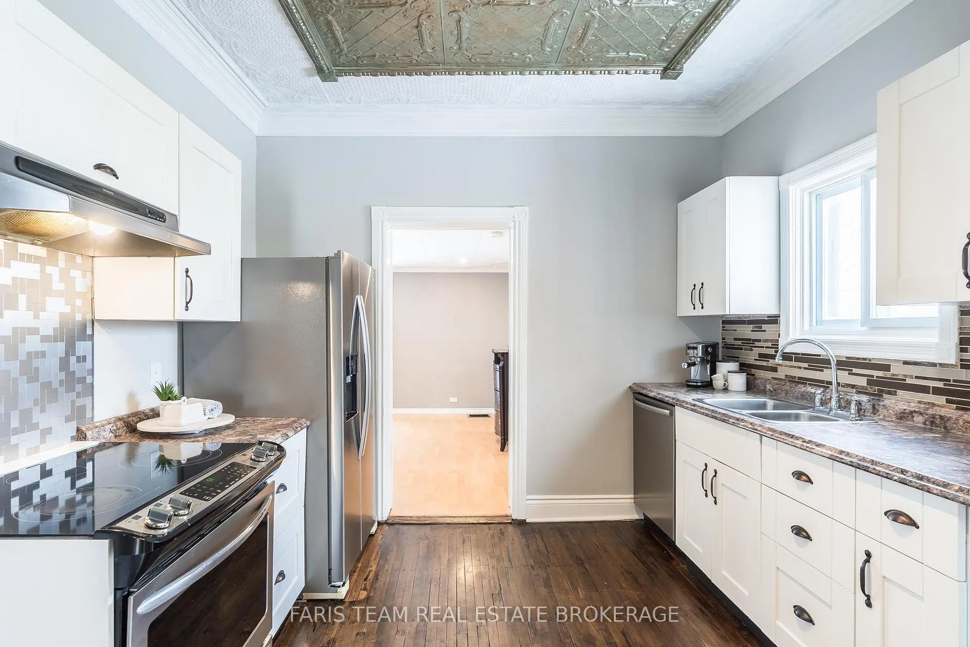 Photo 6 of 452 Hannah Street, Midland — HOMEH