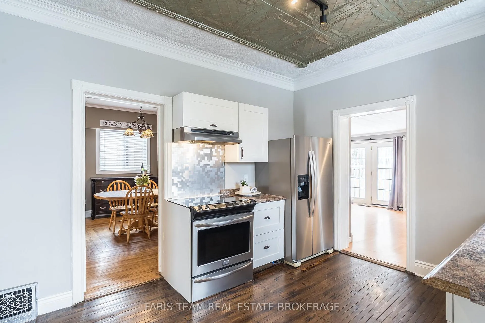 Photo 8 of 452 Hannah Street, Midland — HOMEH
