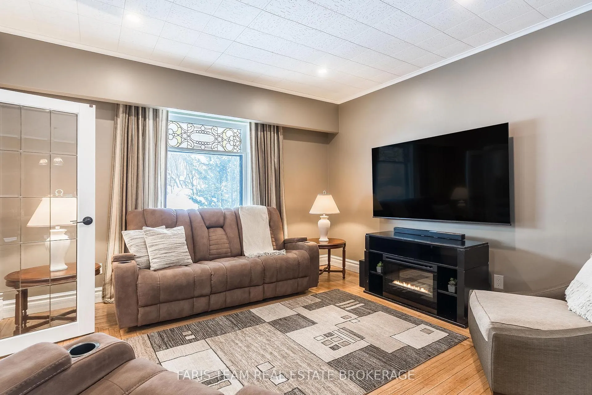 Photo 13 of 452 Hannah Street, Midland — HOMEH