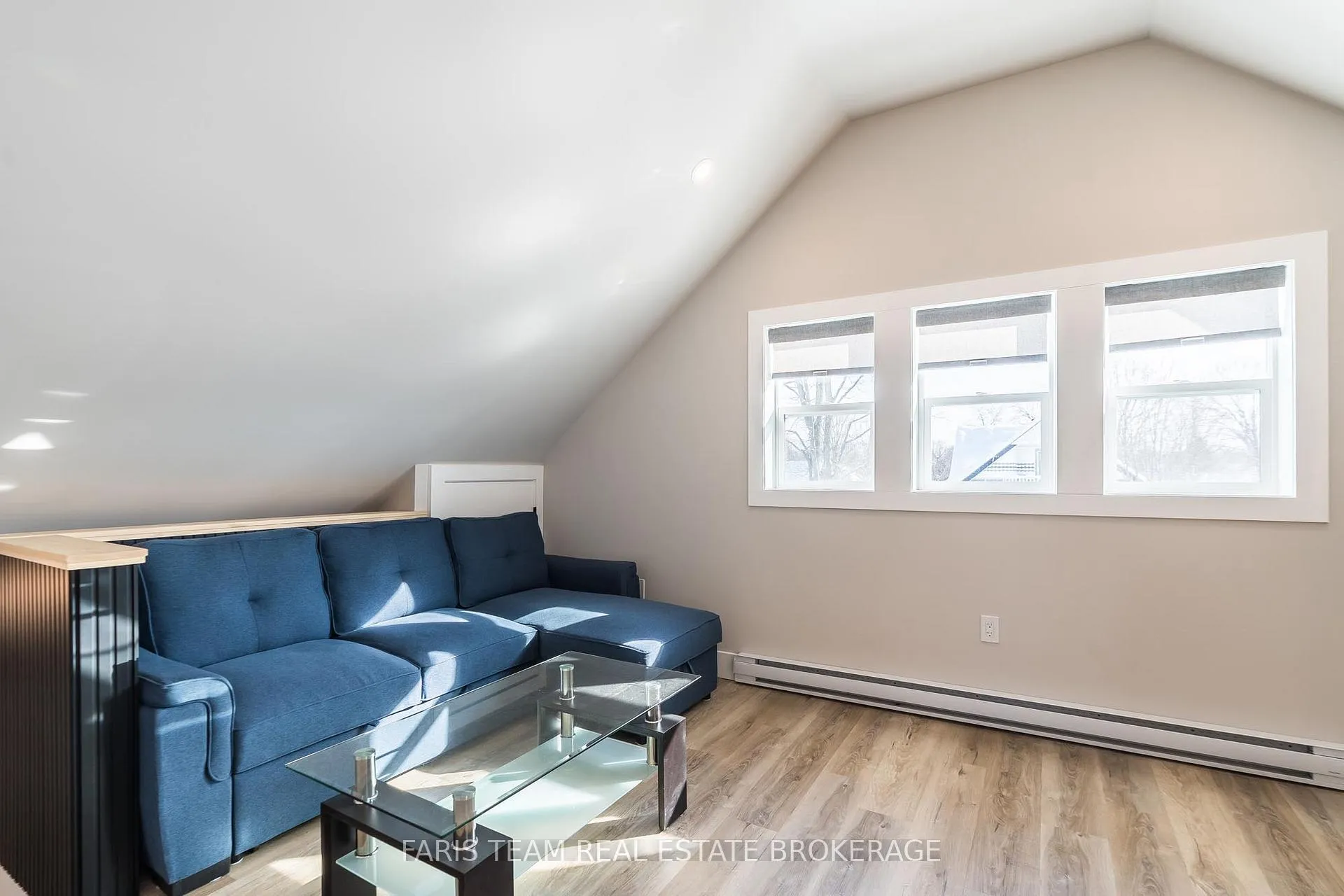 Photo 34 of 452 Hannah Street, Midland — HOMEH