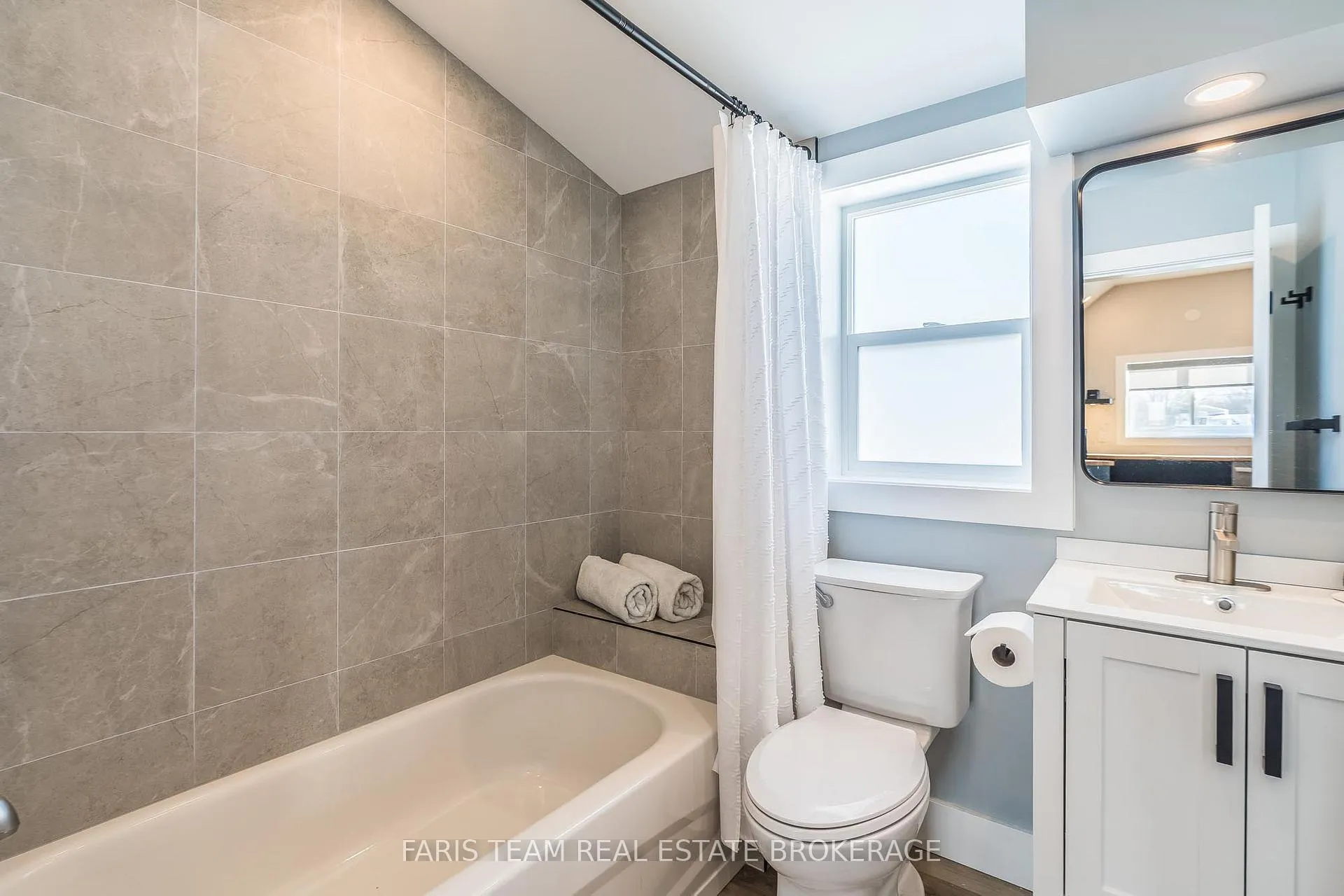 Photo 37 of 452 Hannah Street, Midland — HOMEH
