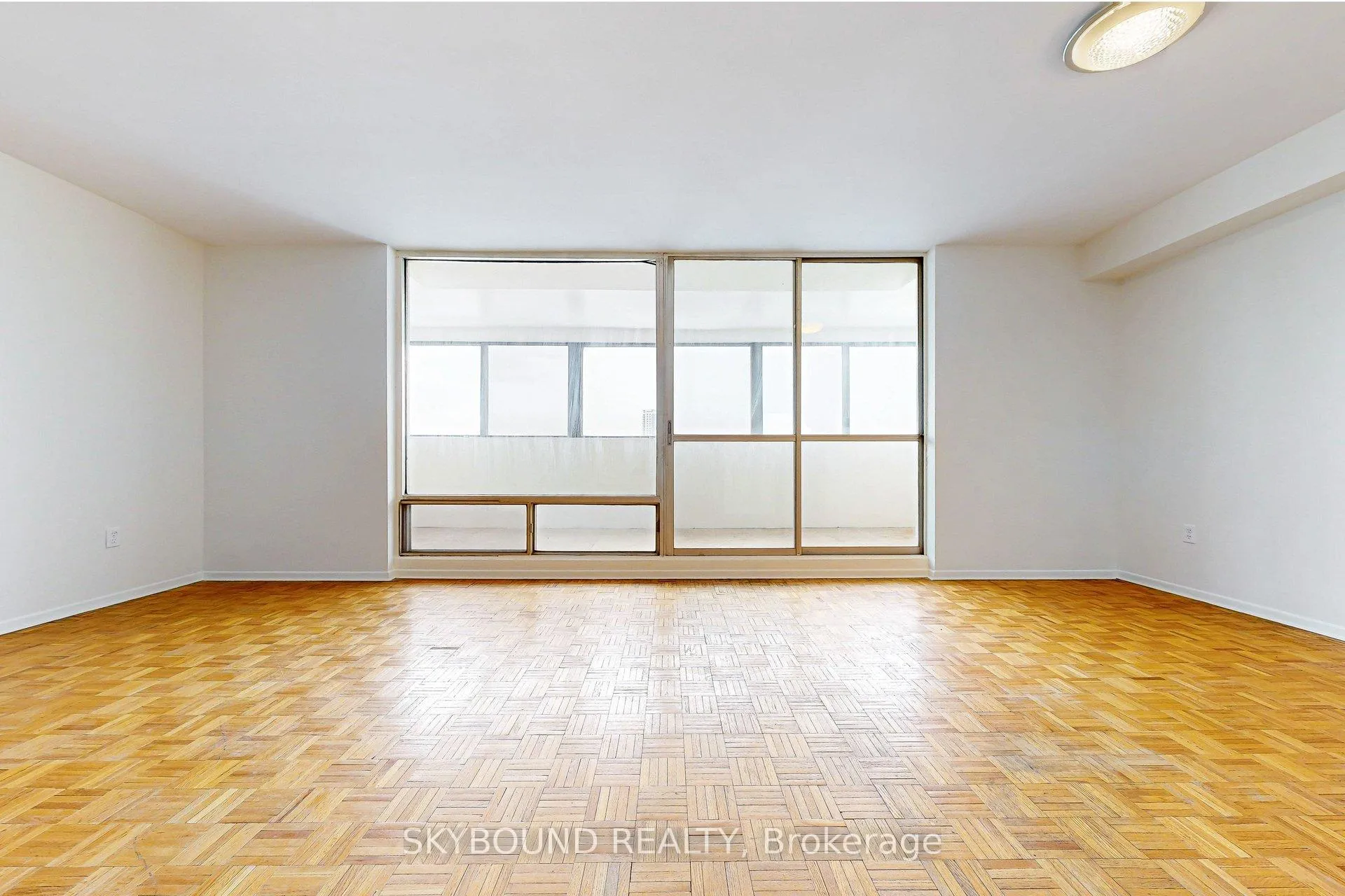 Photo 4 of Unit 2306, 1 Massey Square, Toronto, Crescent Town — HOMEH