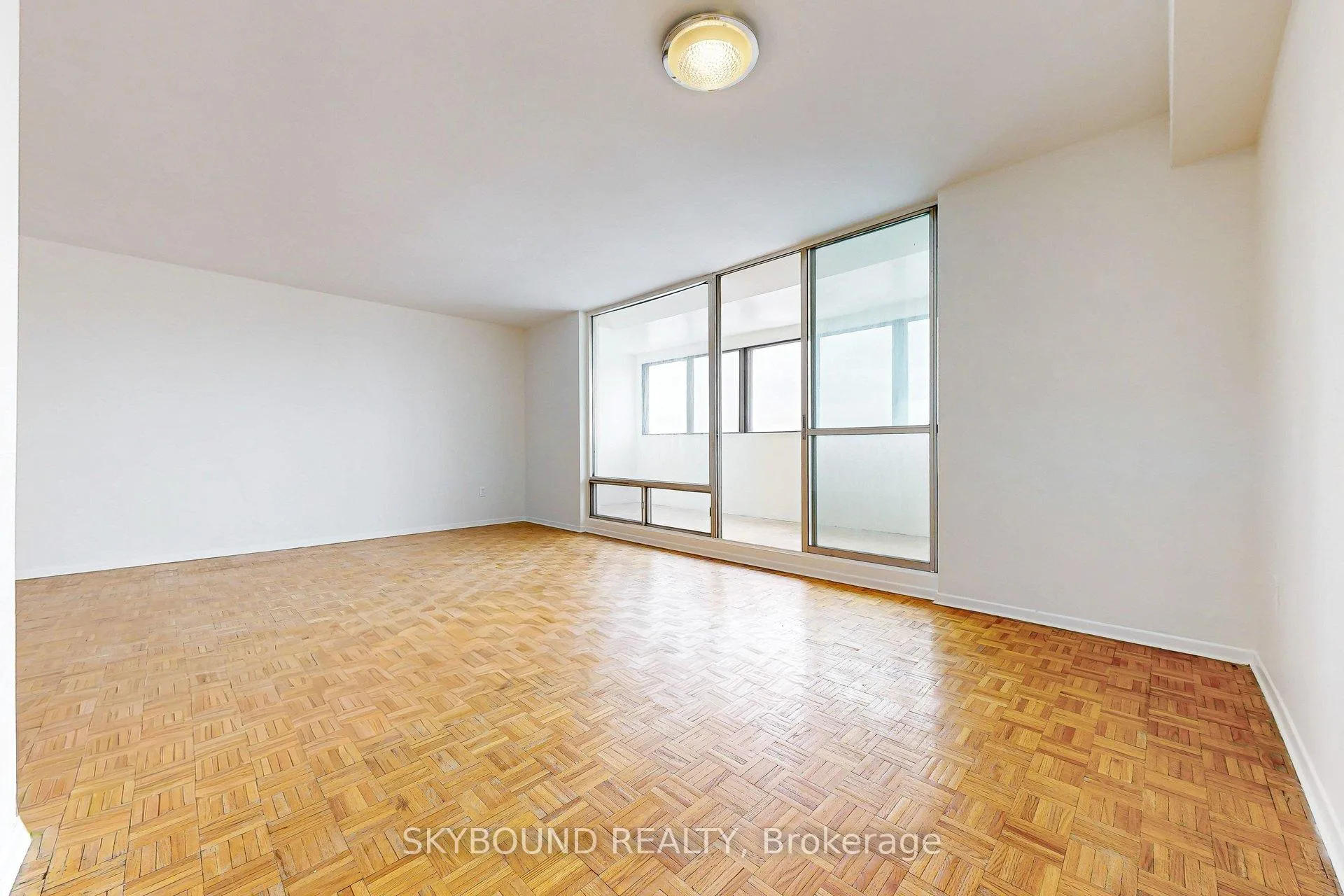 Photo 6 of Unit 2306, 1 Massey Square, Toronto, Crescent Town — HOMEH