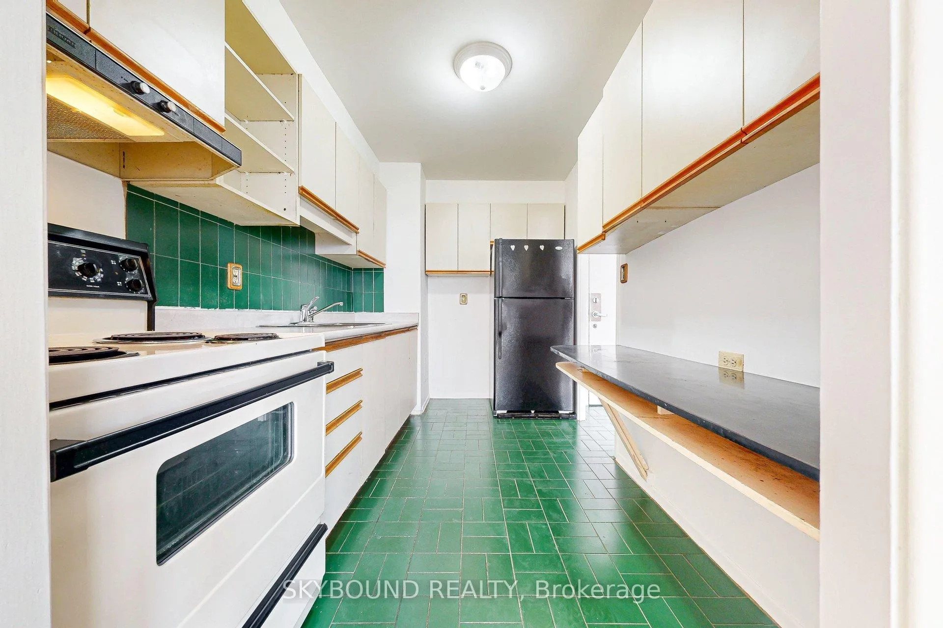 Photo 14 of Unit 2306, 1 Massey Square, Toronto, Crescent Town — HOMEH
