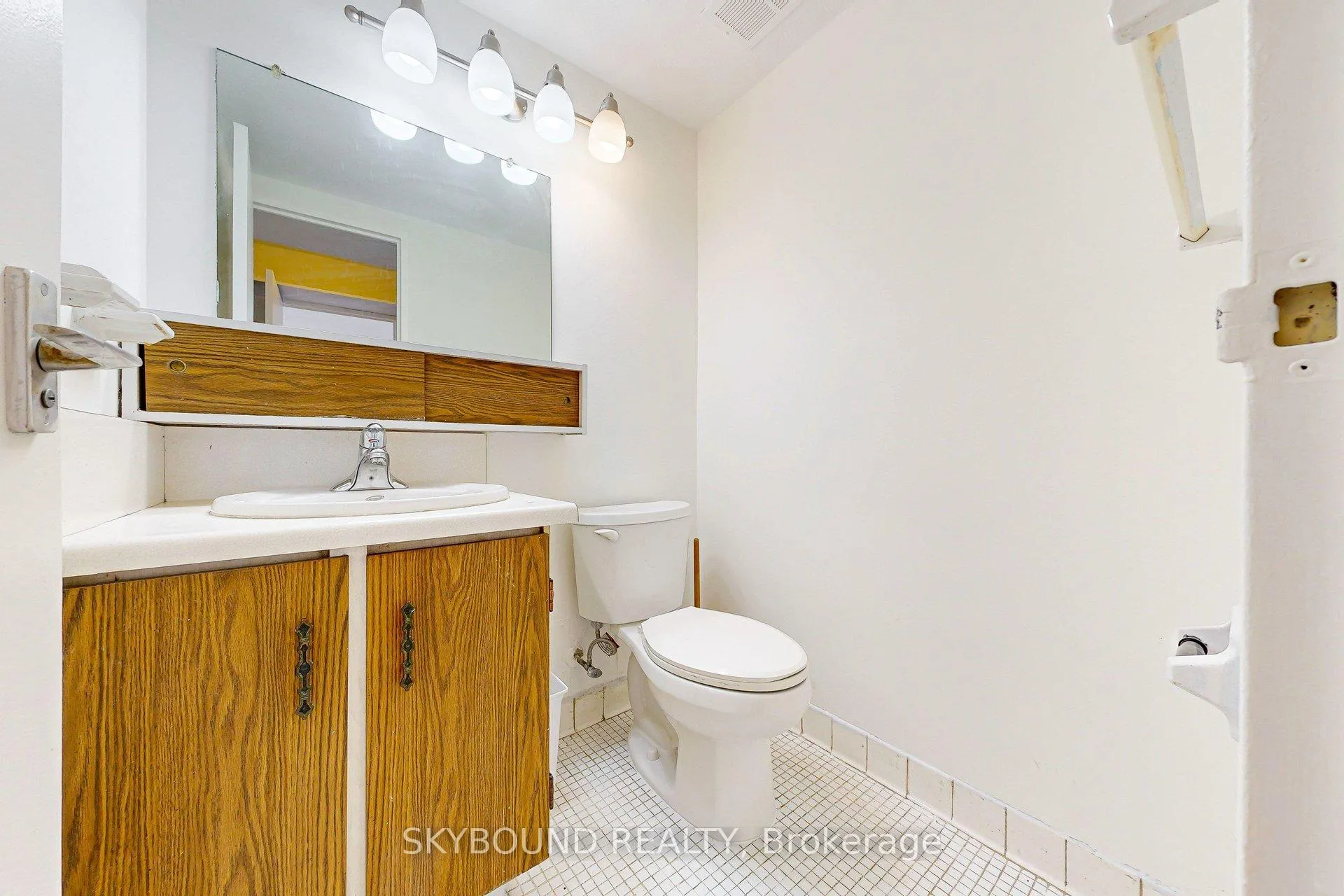 Photo 31 of Unit 2306, 1 Massey Square, Toronto, Crescent Town — HOMEH