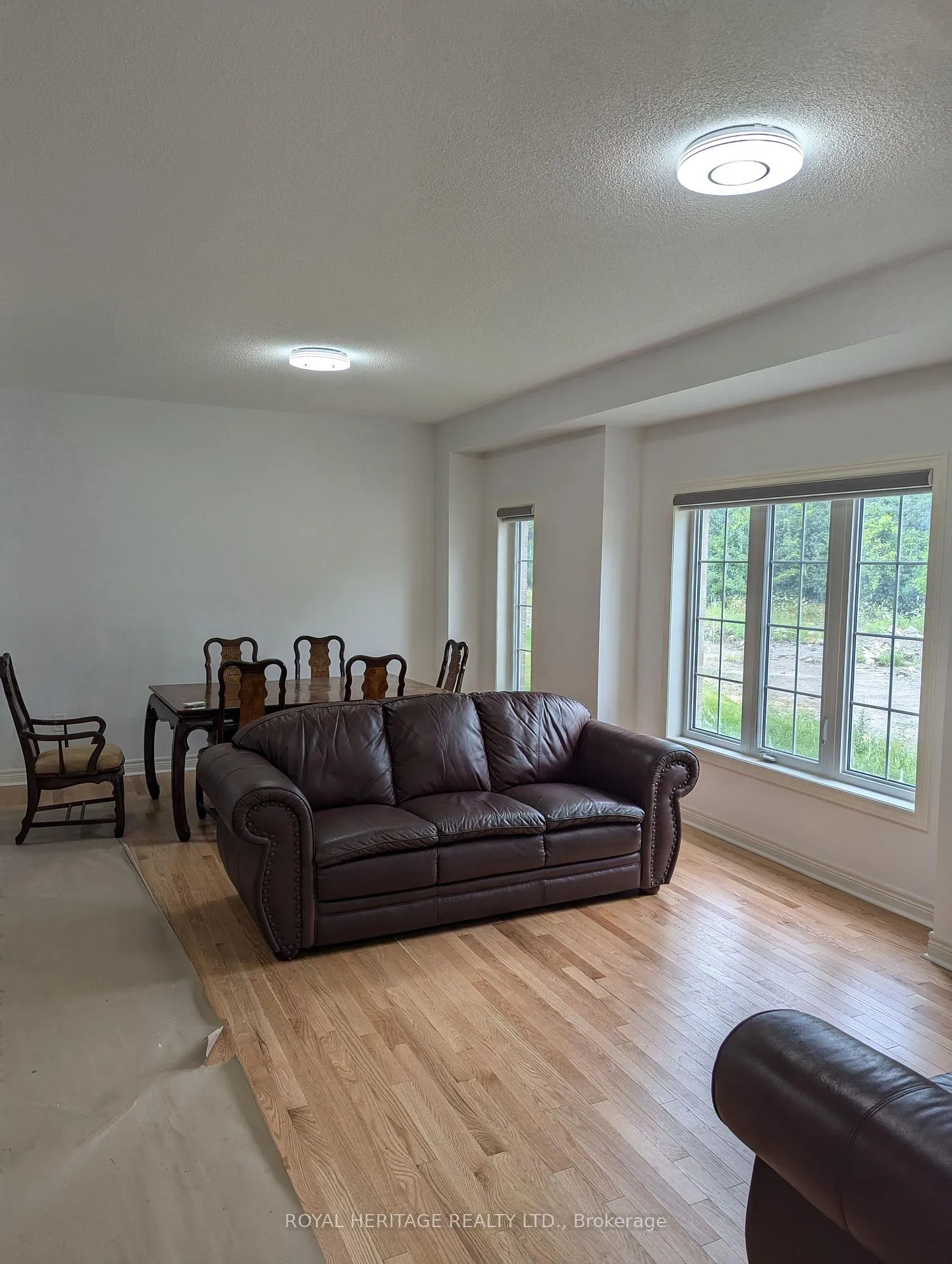 Photo 3 of 676 Fleetwood Drive, Oshawa, Eastdale — HOMEH