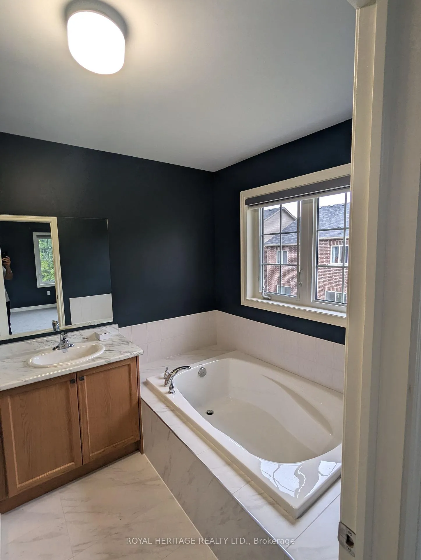 Photo 12 of 676 Fleetwood Drive, Oshawa, Eastdale — HOMEH