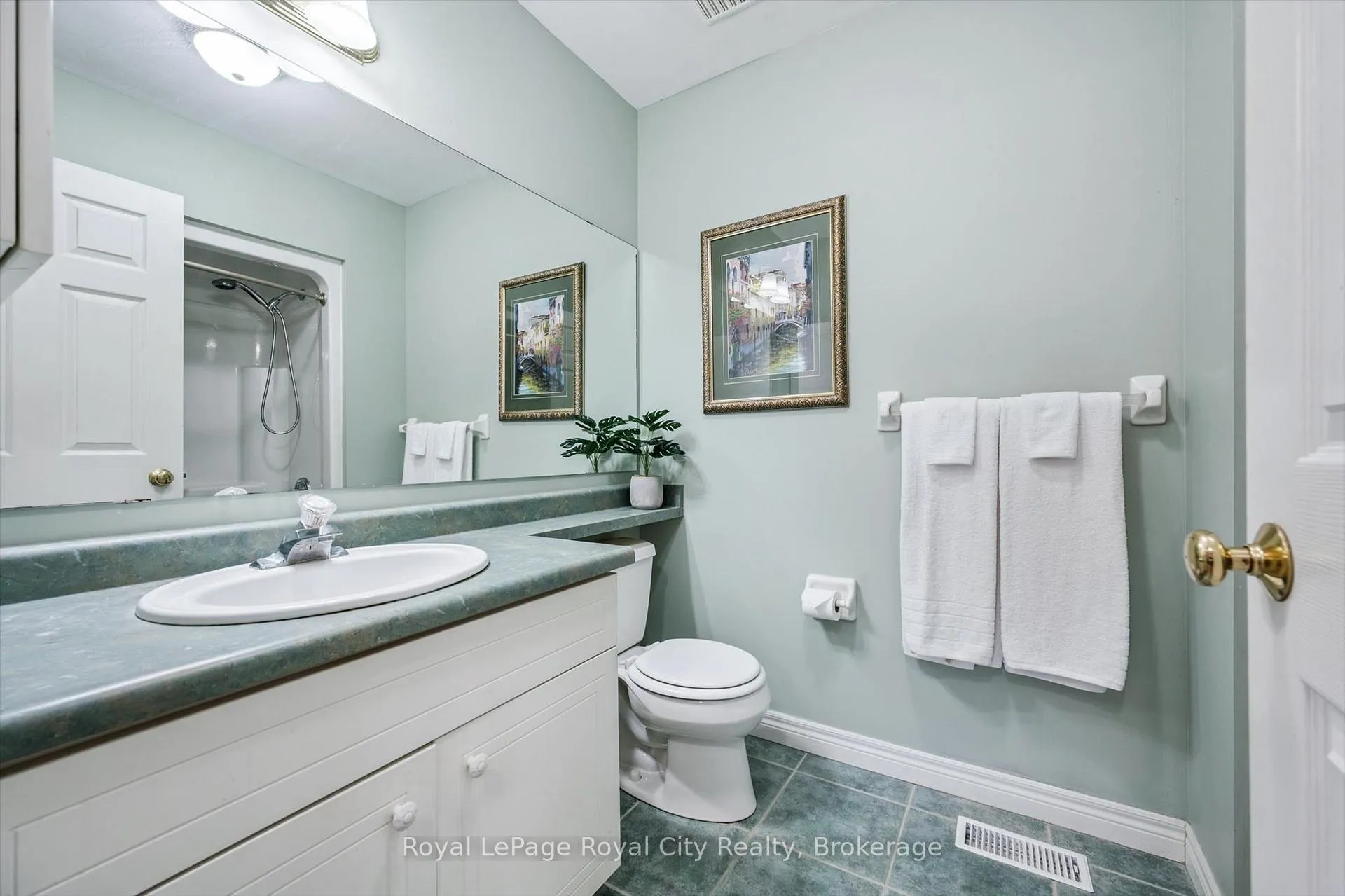 Photo 33 of 133 Riverwalk Place, Guelph/Eramosa, Rockwood — HOMEH