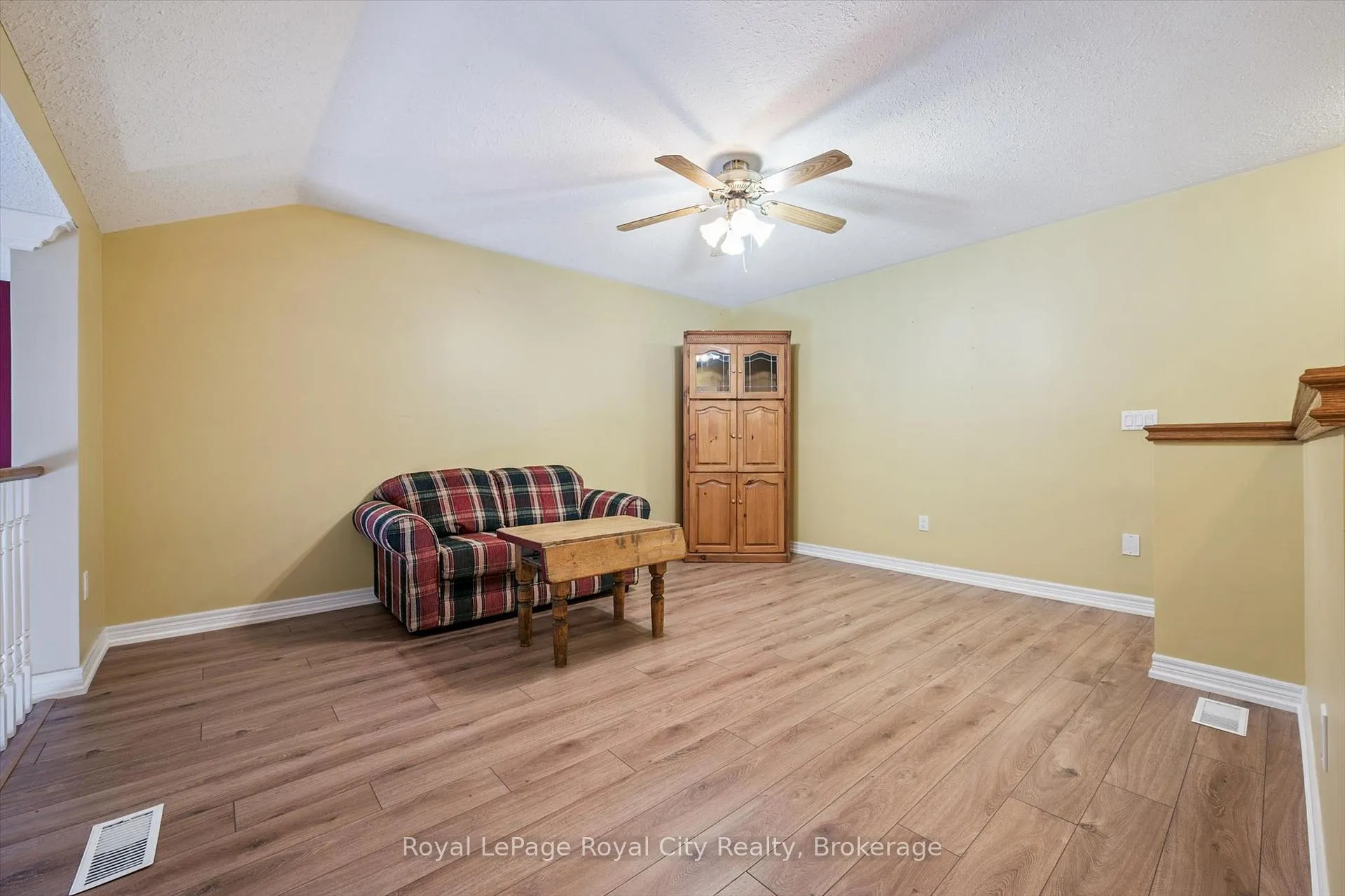 Photo 37 of 133 Riverwalk Place, Guelph/Eramosa, Rockwood — HOMEH