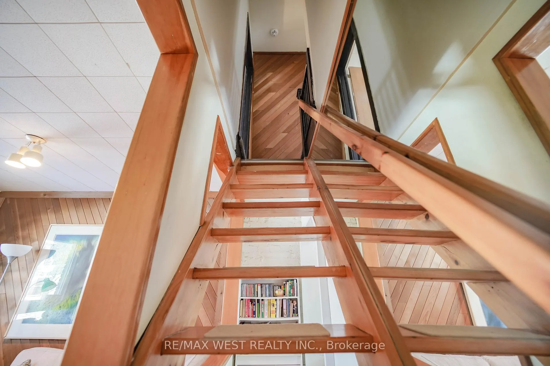 Photo 6 of 193 Barker Avenue, Toronto, Woodbine-Lumsden — HOMEH