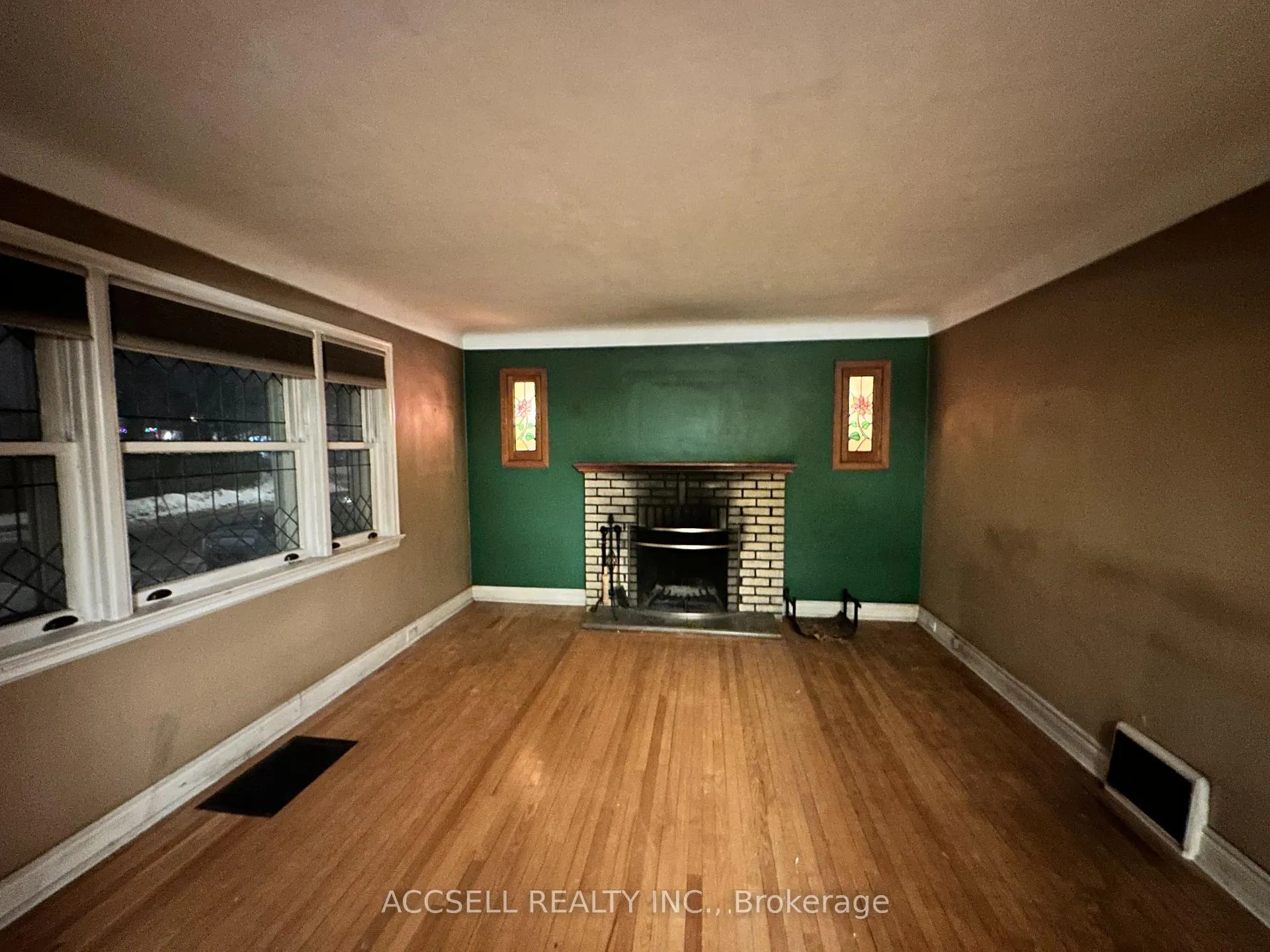 Photo 3 of 58 Clegg Street S, Ottawa, Ottawa East — HOMEH