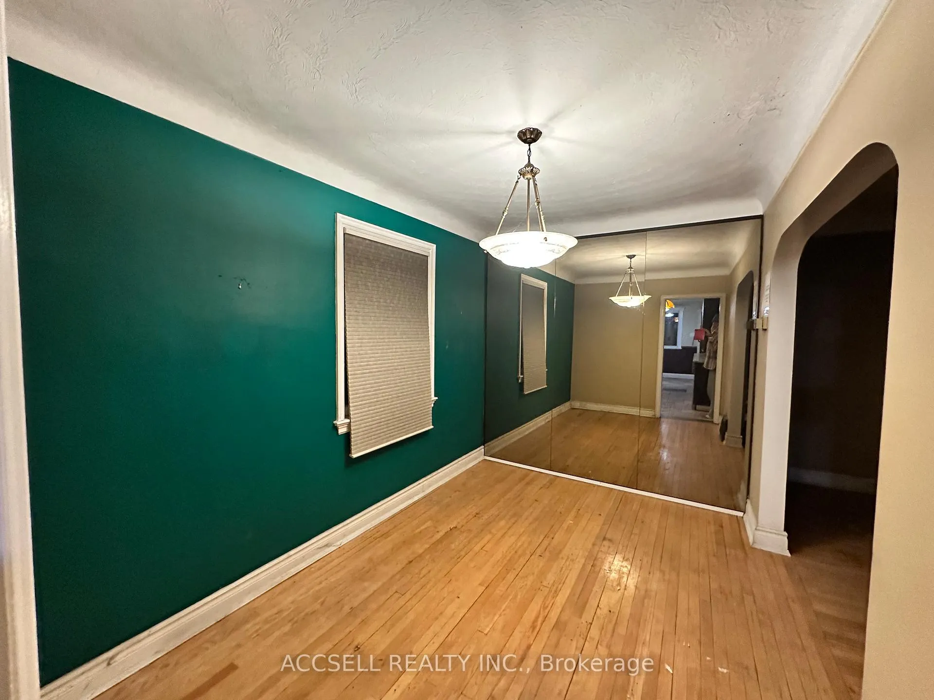 Photo 4 of 58 Clegg Street S, Ottawa, Ottawa East — HOMEH