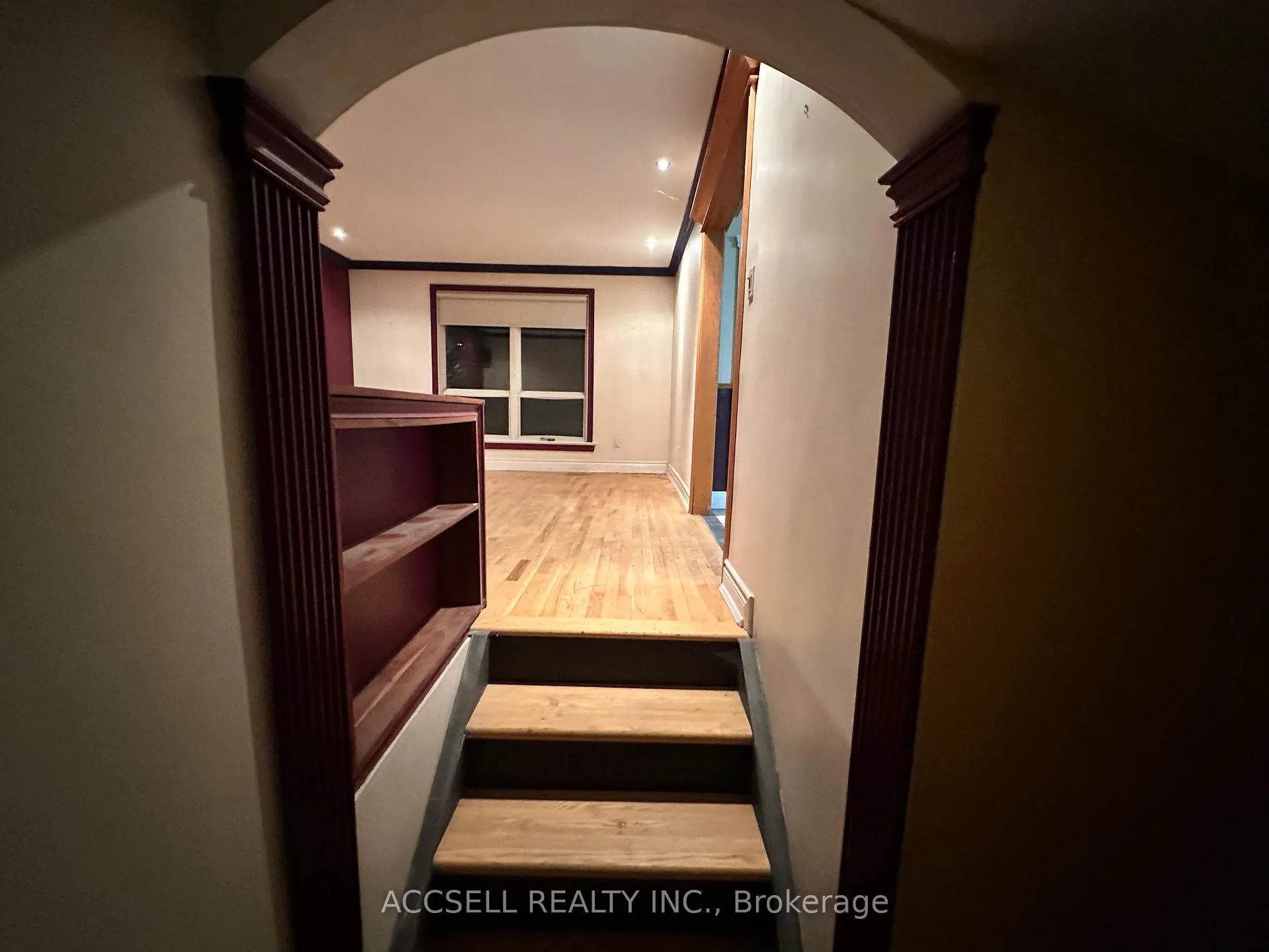 Photo 10 of 58 Clegg Street S, Ottawa, Ottawa East — HOMEH