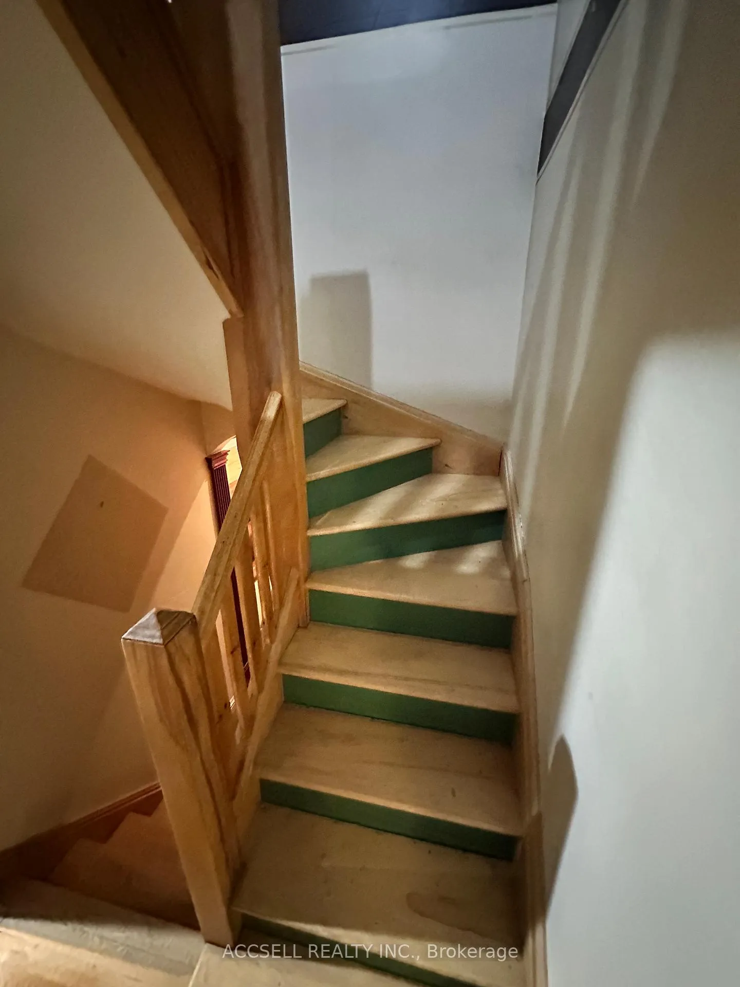 Photo 16 of 58 Clegg Street S, Ottawa, Ottawa East — HOMEH