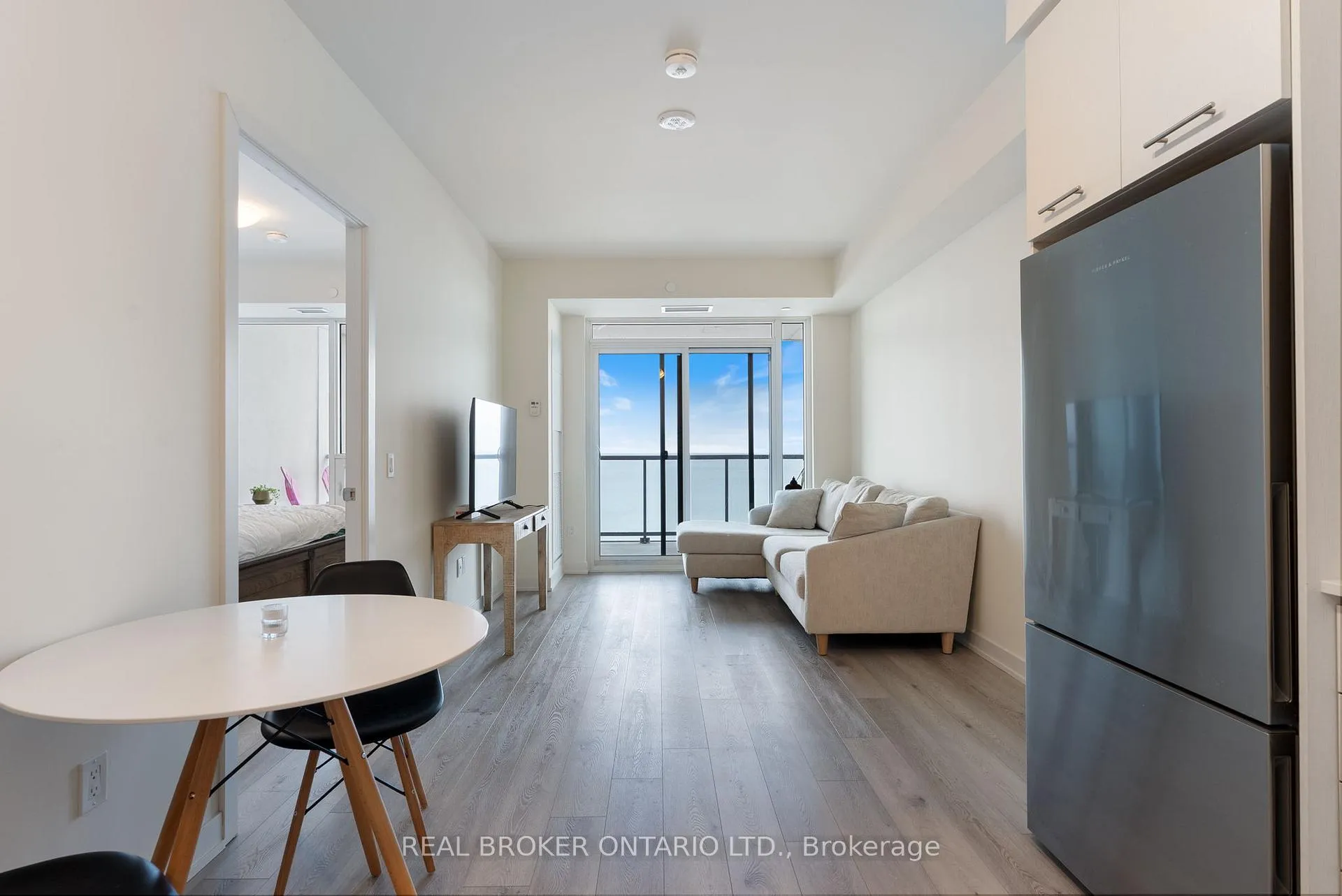Photo 13 of Unit 1306, 385 Winston Road, Grimsby, Grimsby Beach — HOMEH